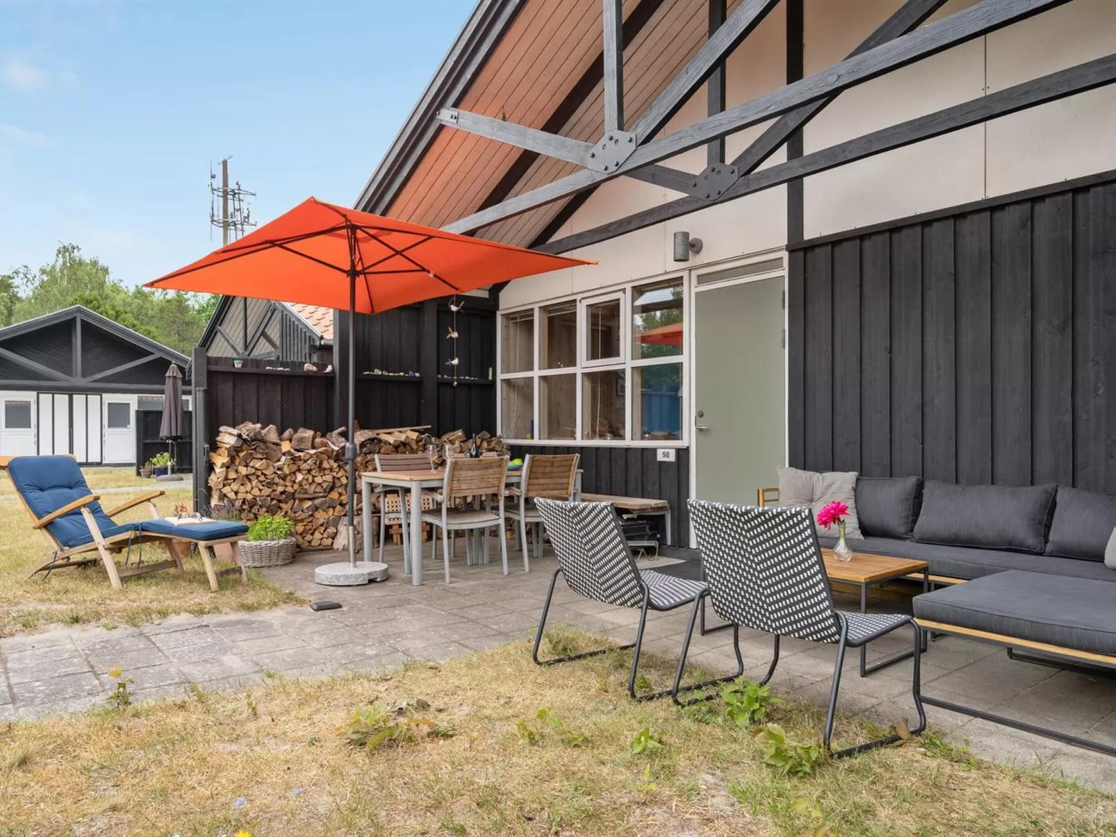 "Robert" - 250m from the sea