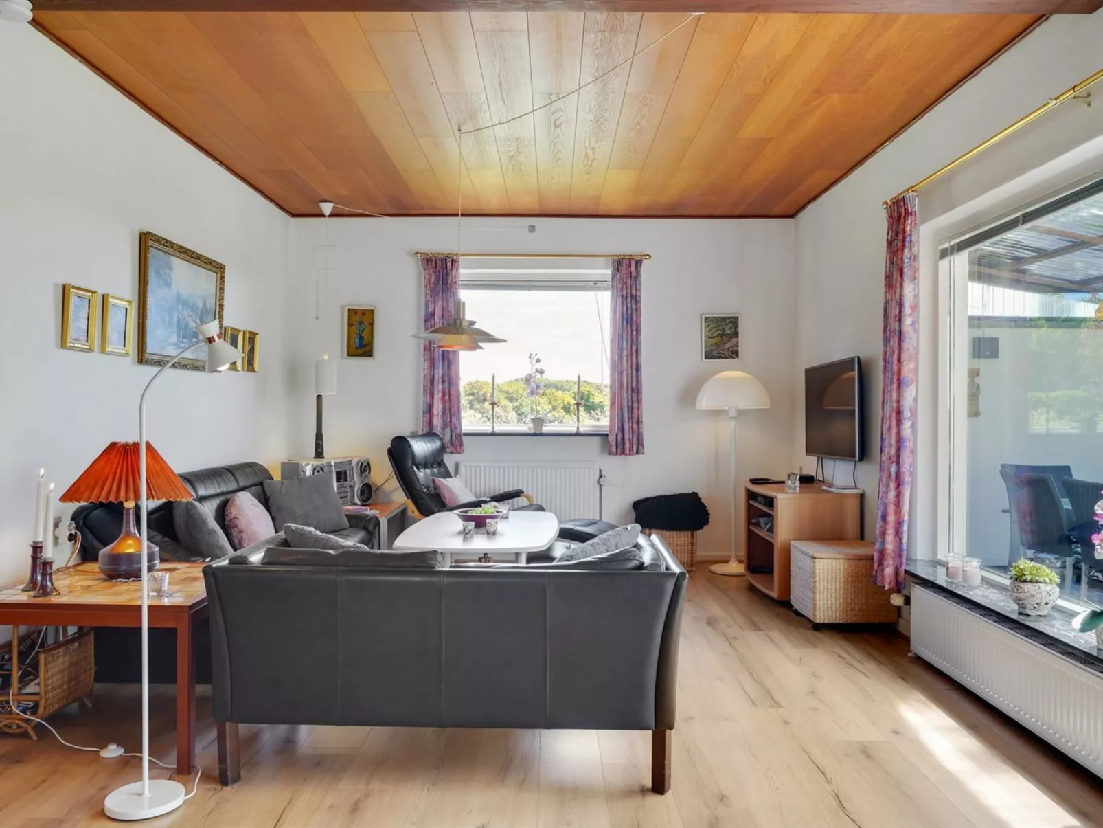 "Slavjanka" - 2km from the sea