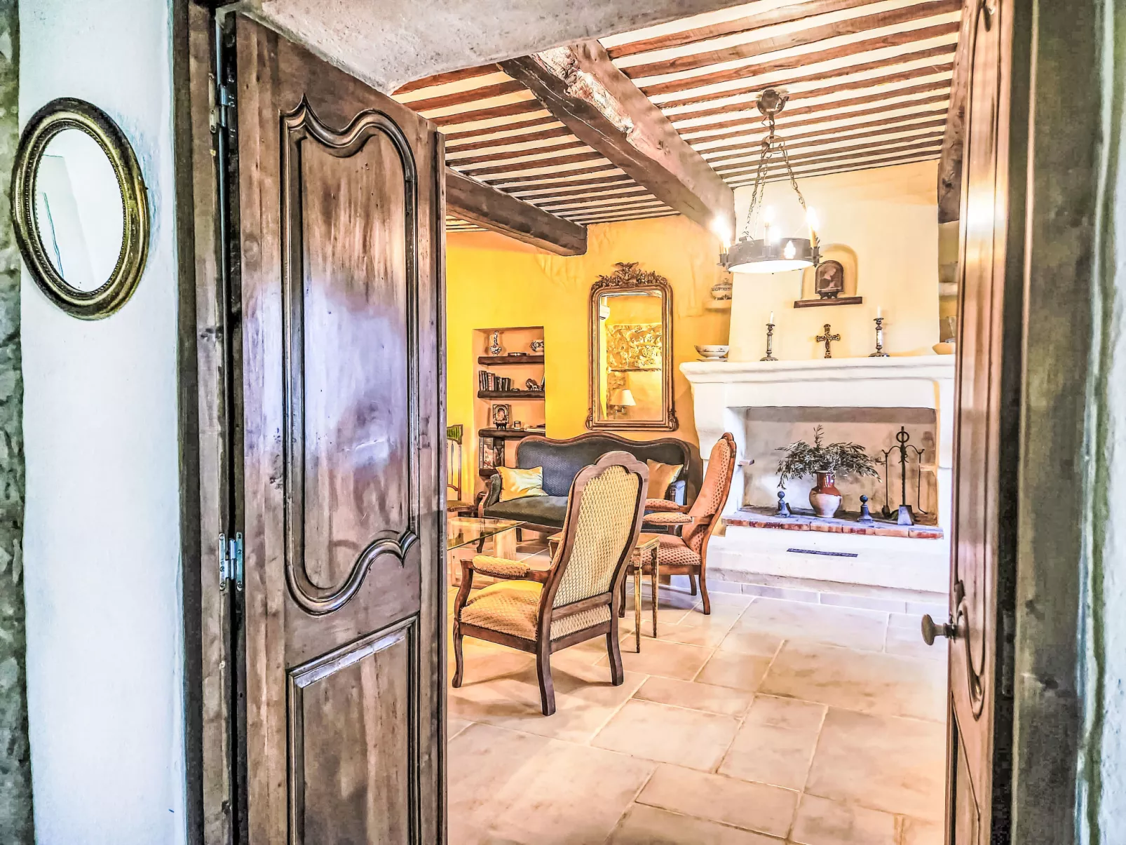 La Grange Blanche-Inside