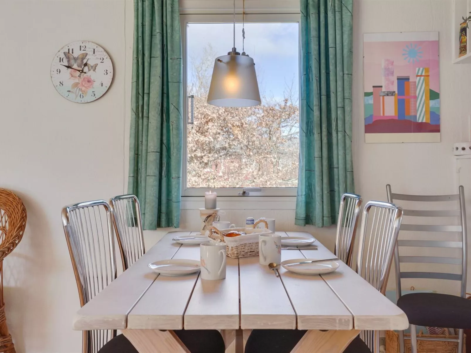 "Cordelia" - 400m from the sea