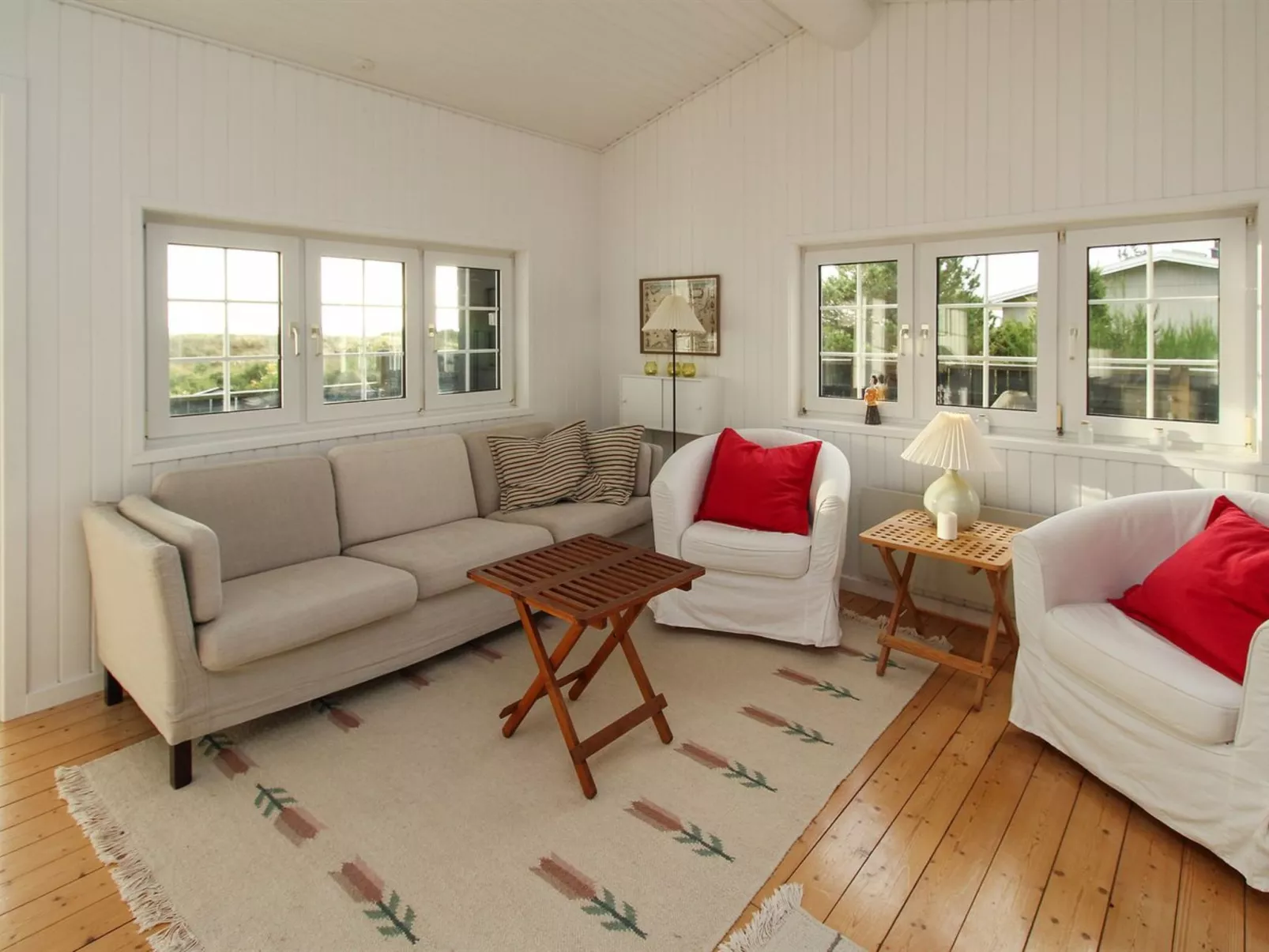 "Jenson" - 75m from the sea