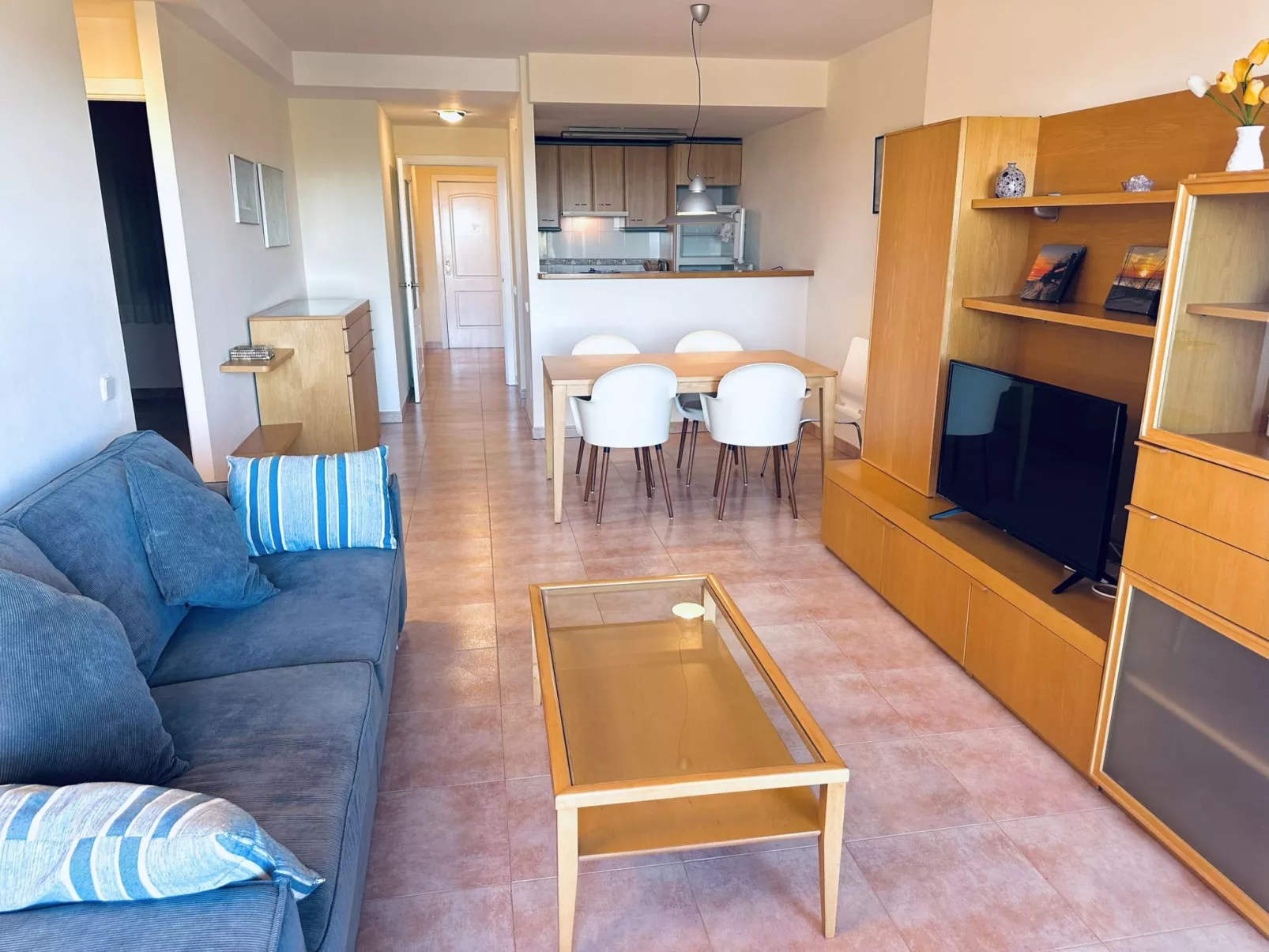 "Port Pals Golden"-Inside