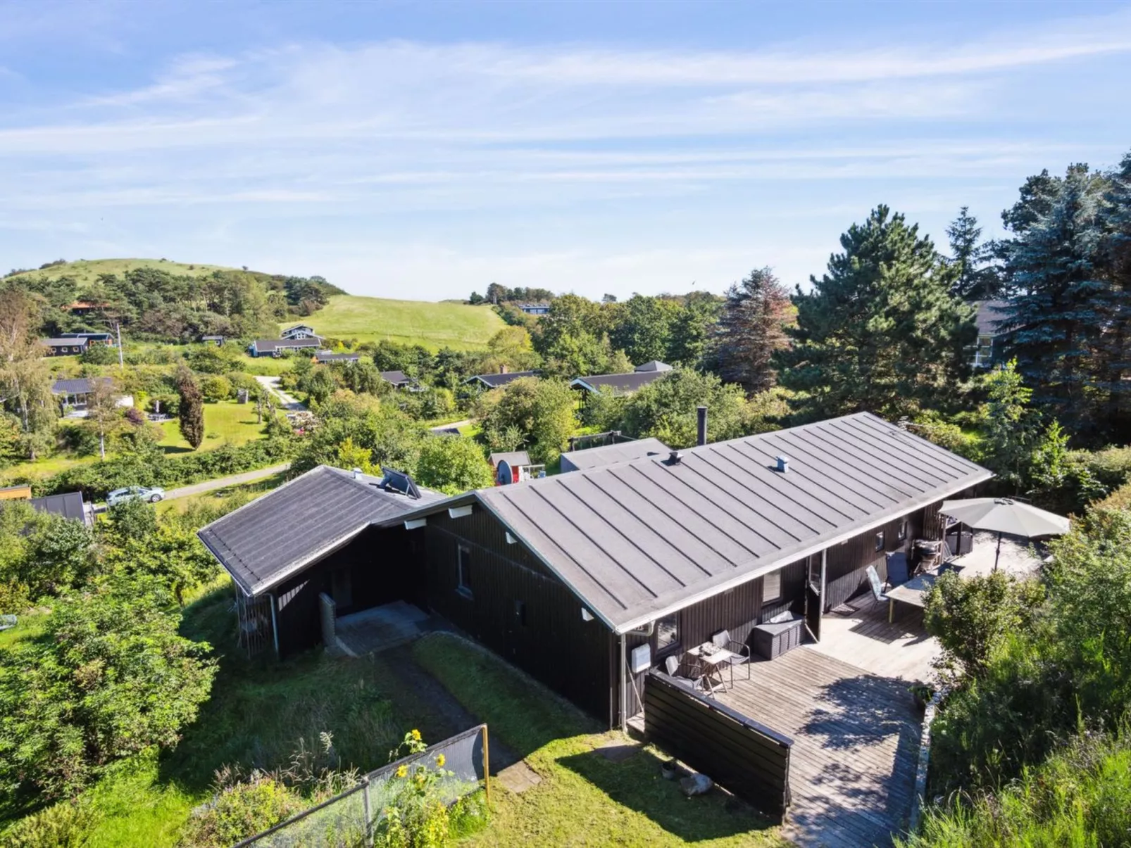 "Henryk" - 350m from the sea