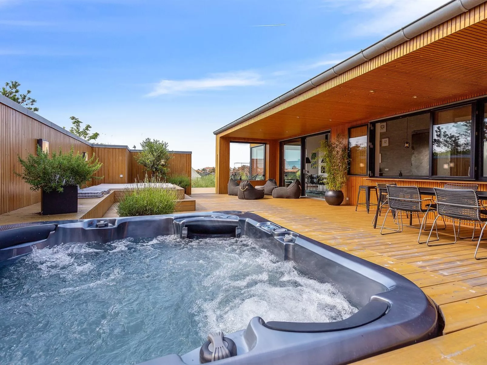 "Bena" - 800m from the sea