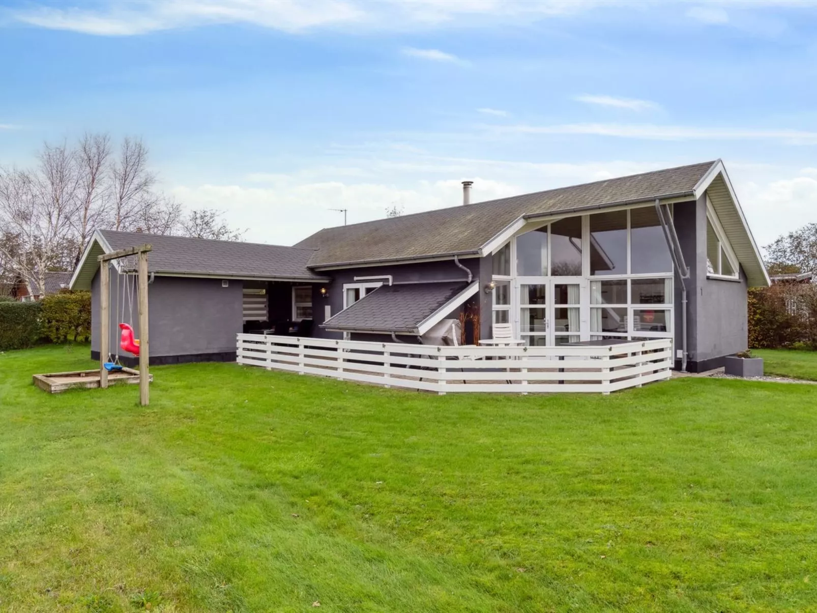 "Thrugels" - 600m from the sea