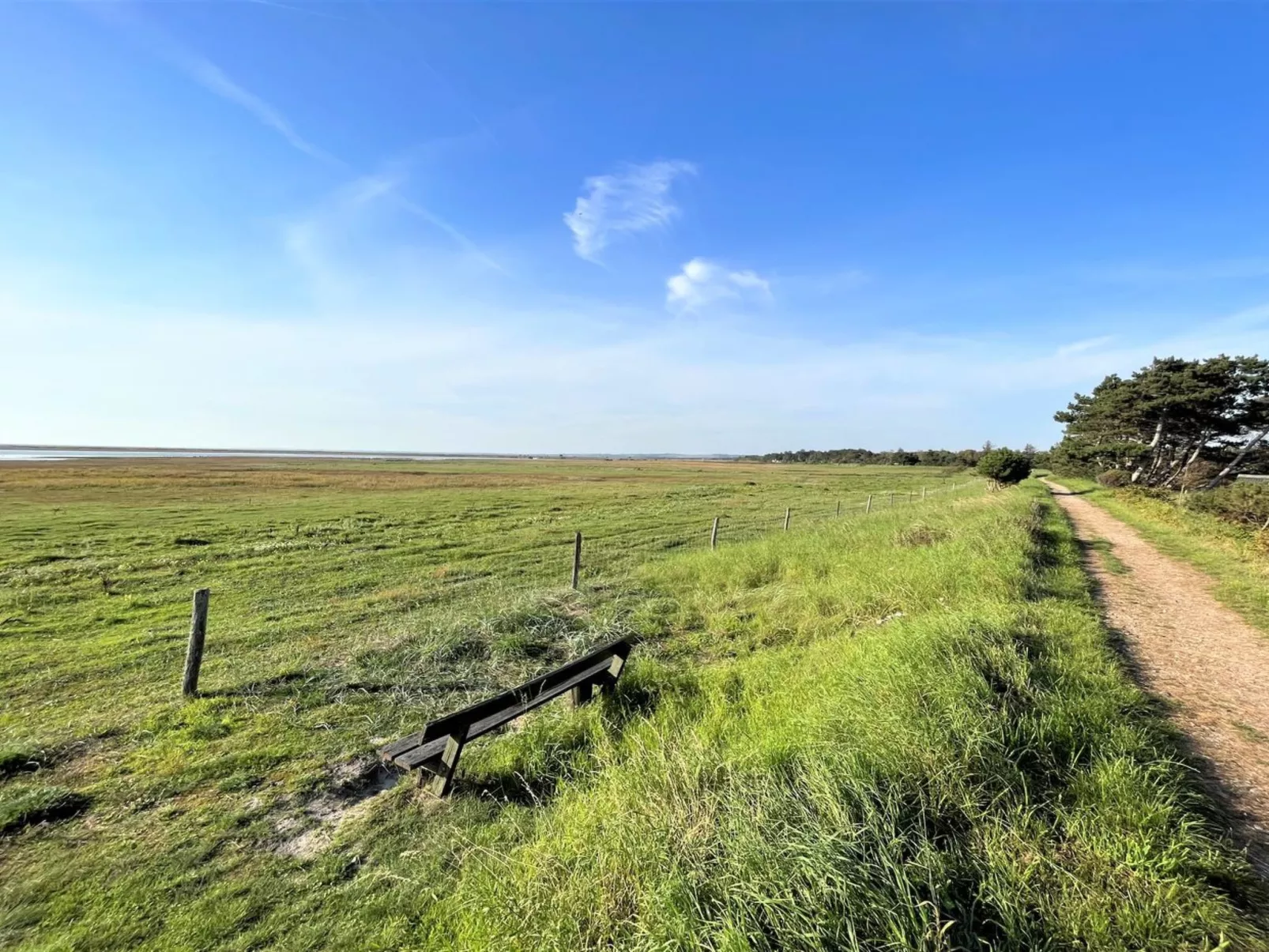 "Mella" - 625m from the sea