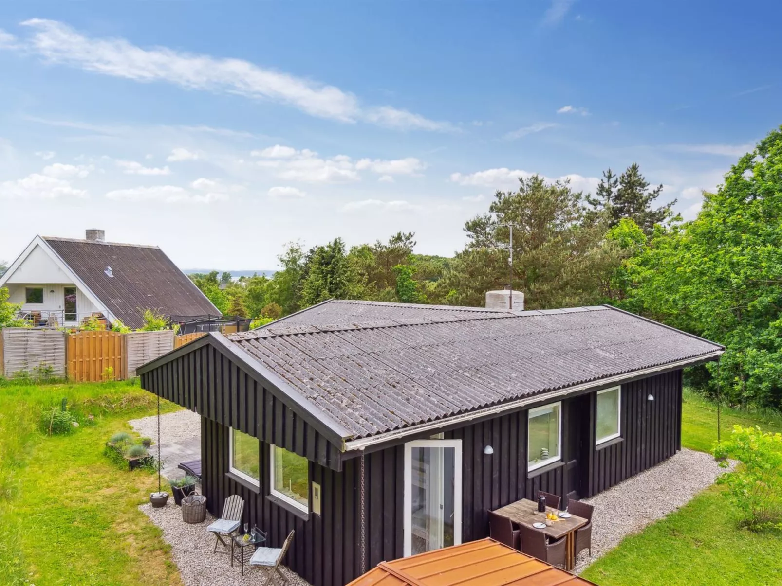 "Lenaya" - 1km from the sea