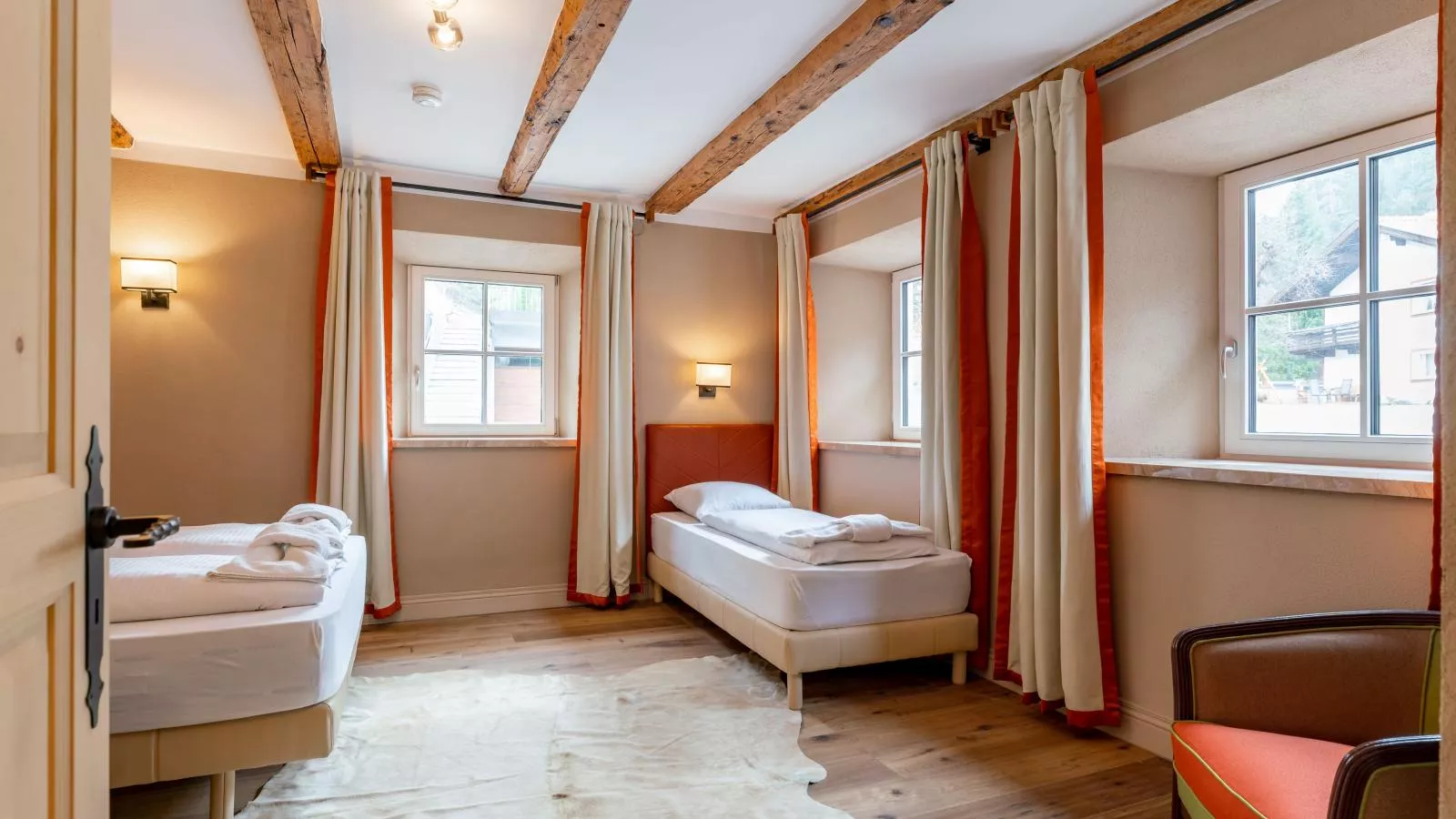 Biber Art Apartment 2 Small-Bedroom