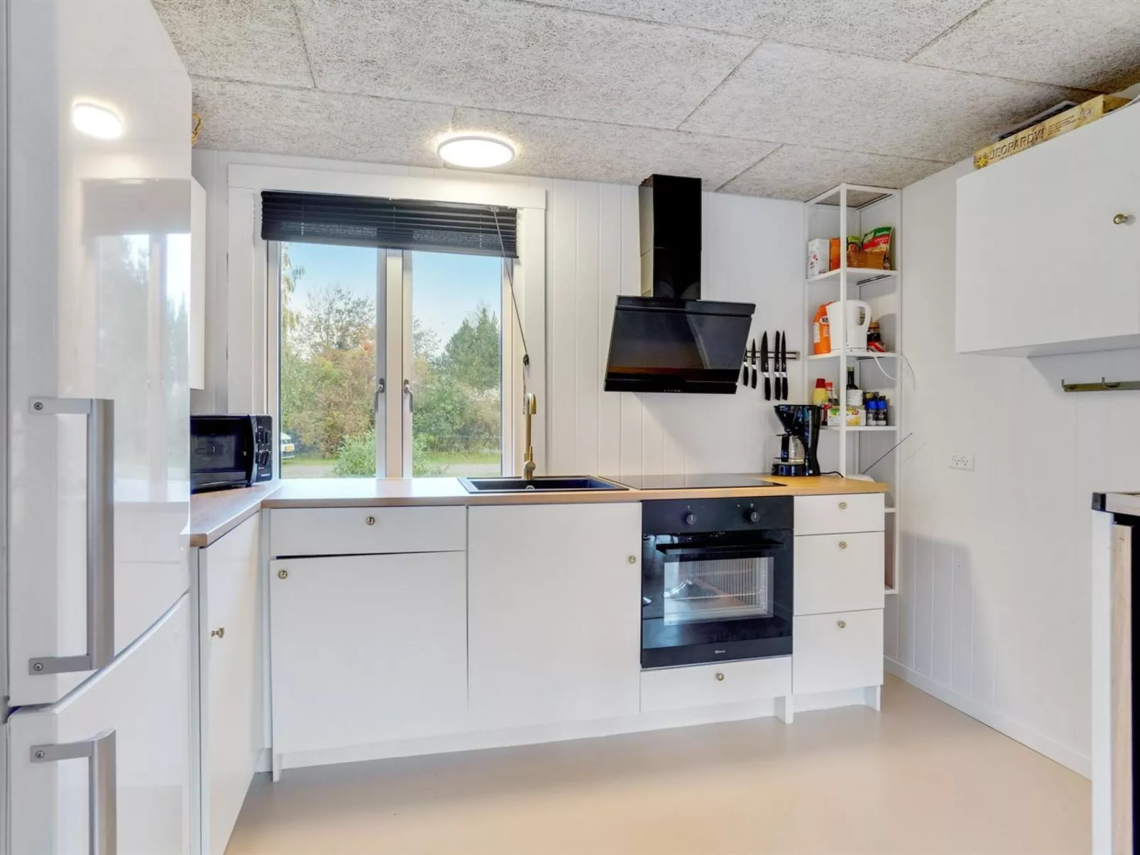 "Elisa" - 600m from the sea