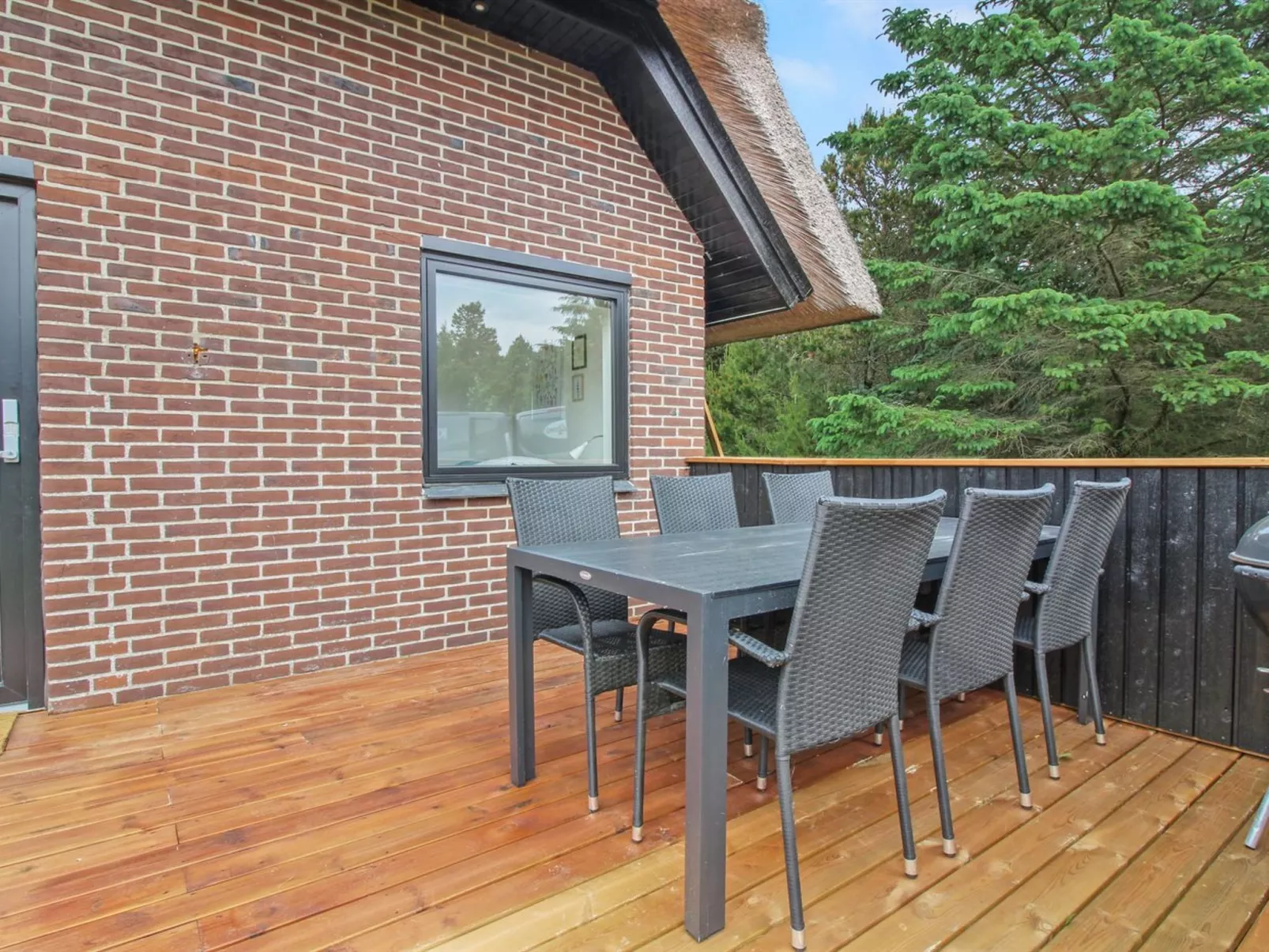 "Gunkil" - 800m from the sea