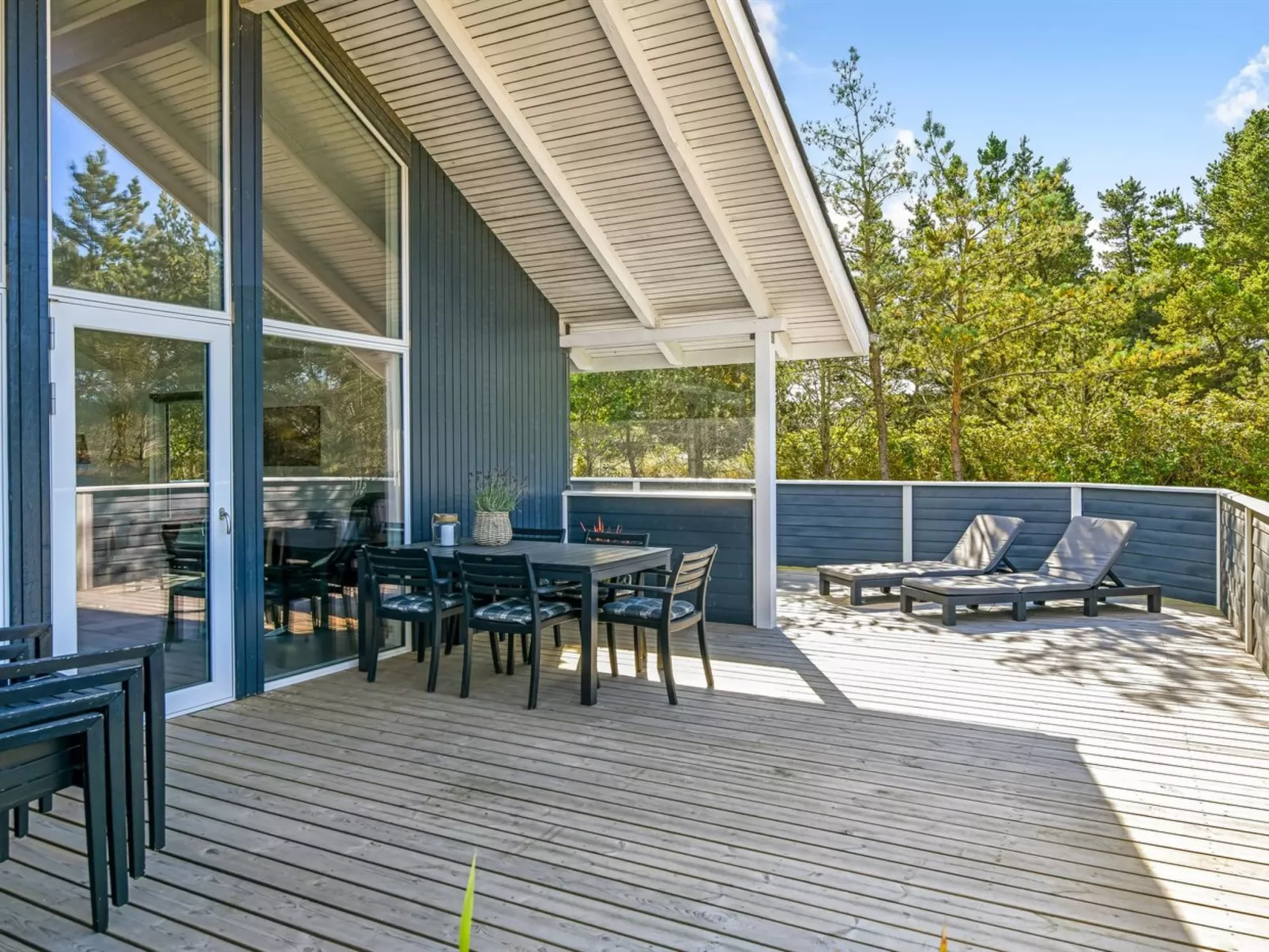 "Gundrath" - 1.4km from the sea