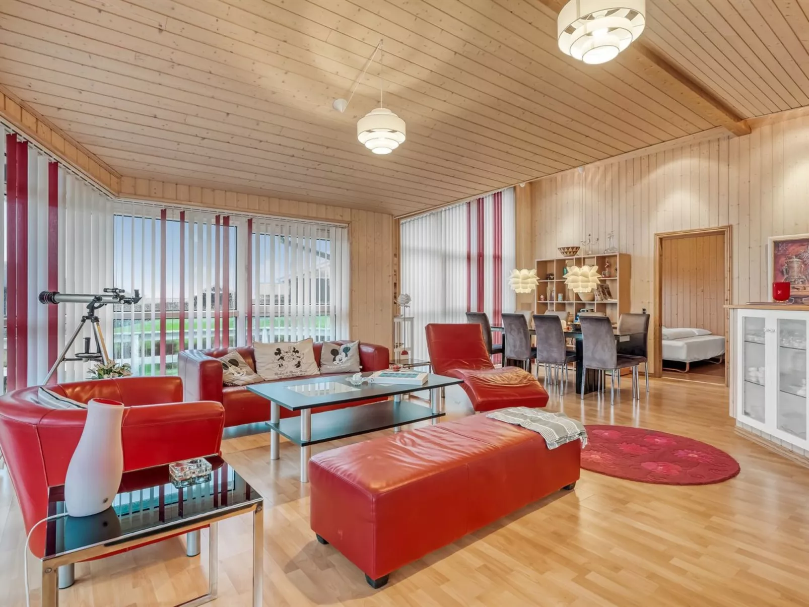 "Fenia" - 350m to the fjord