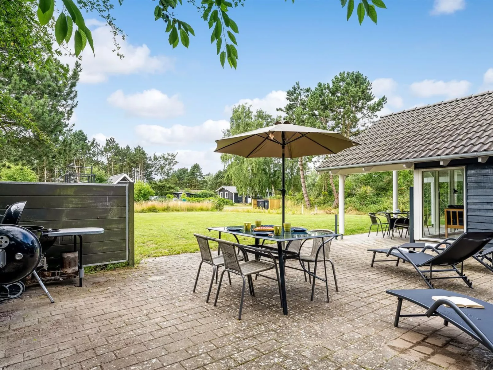 "Dorde" - 600m from the sea