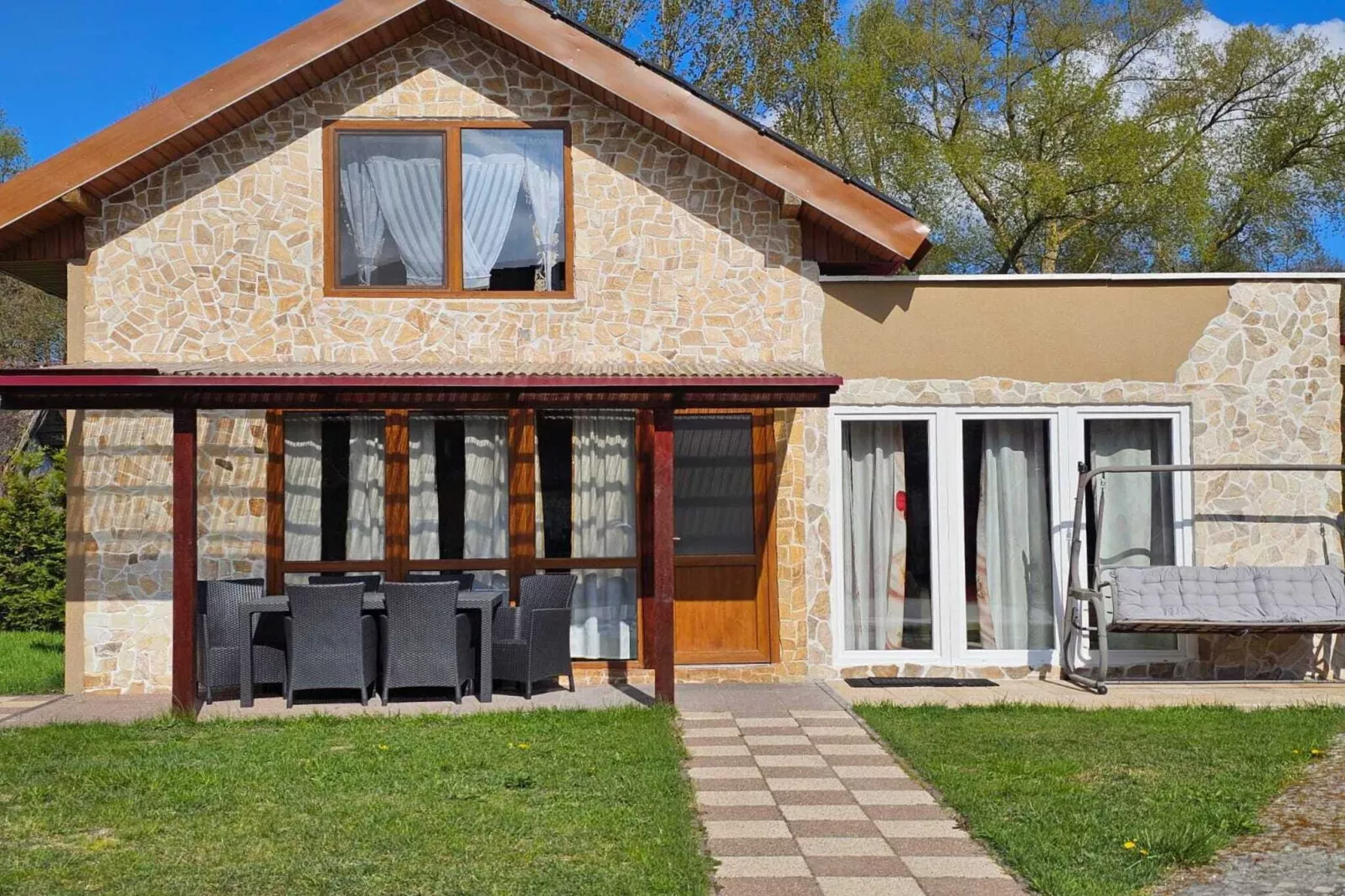 Domek nr 11-Außenbereich Sommer