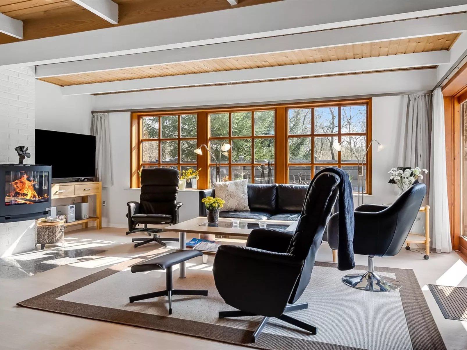 "Berner" - 30km from the sea-Dedans