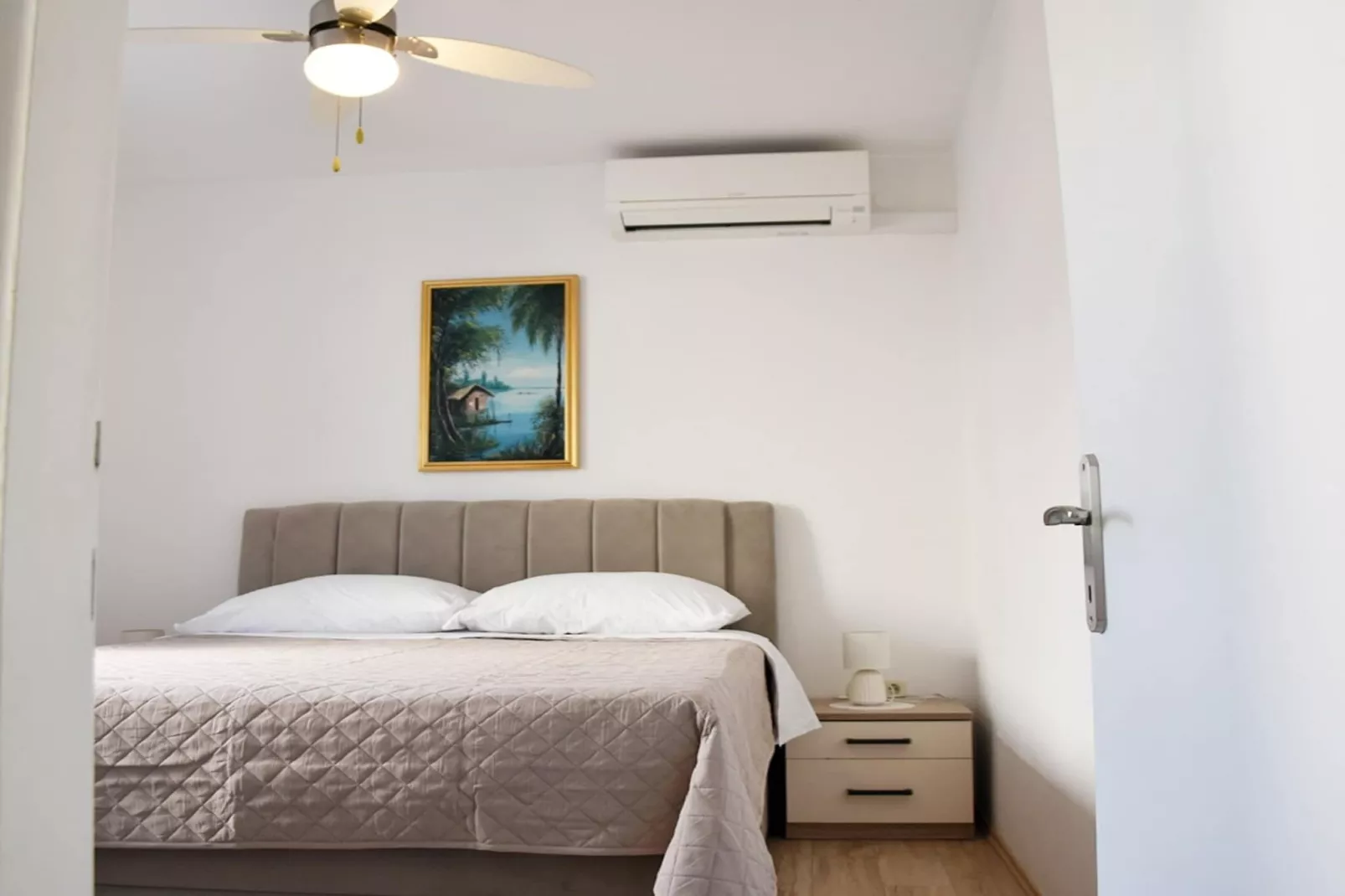 Apartments Vulicevic - Apartment Vulicevic A1 ( free private parking )-Chambre