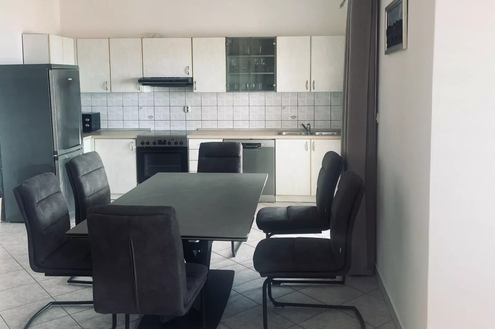 Apartments Magdales - Comfort Three Bedroom Apartment with Balcony A2-Living room