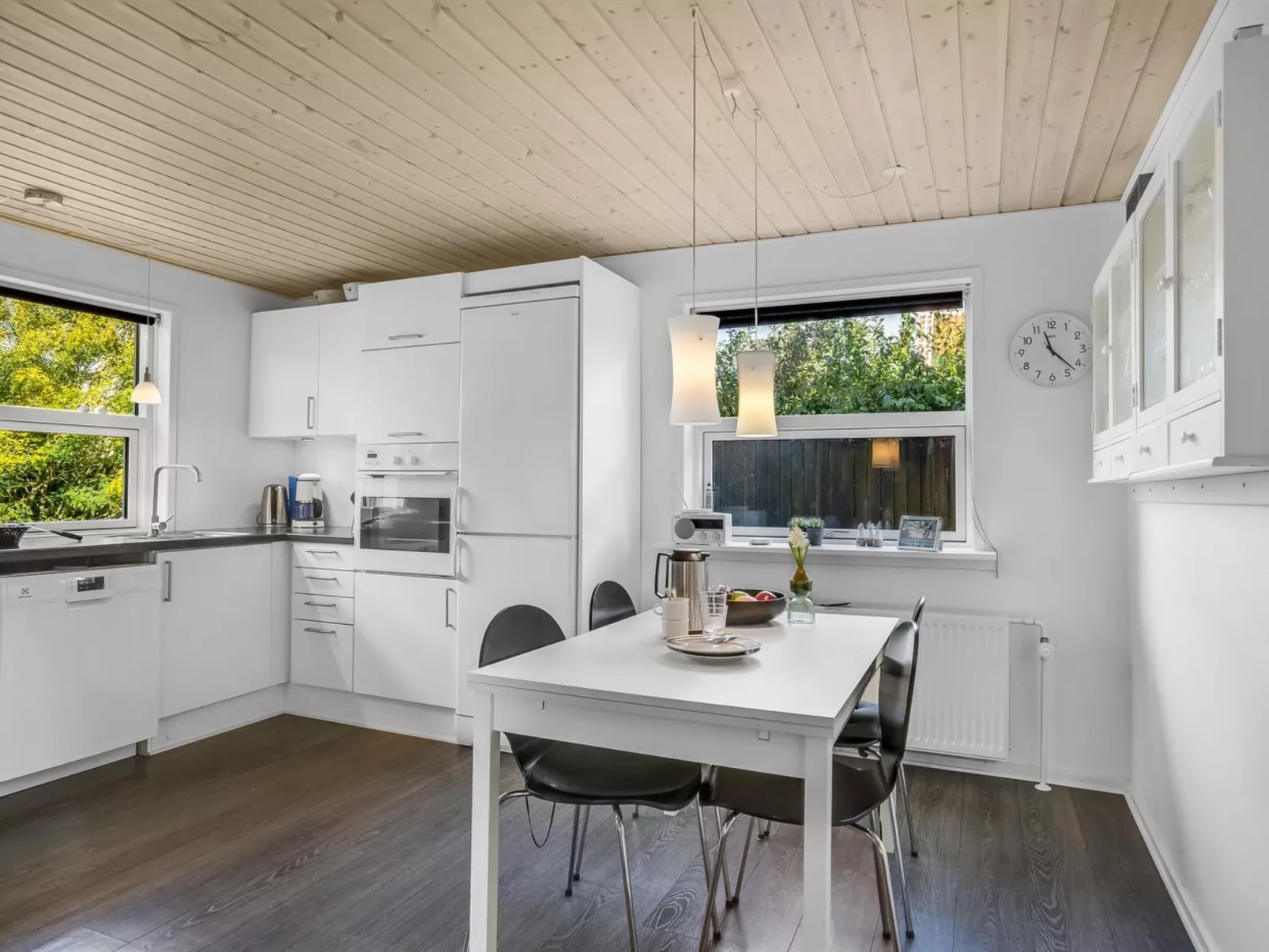 "Birla" - 600m from the sea