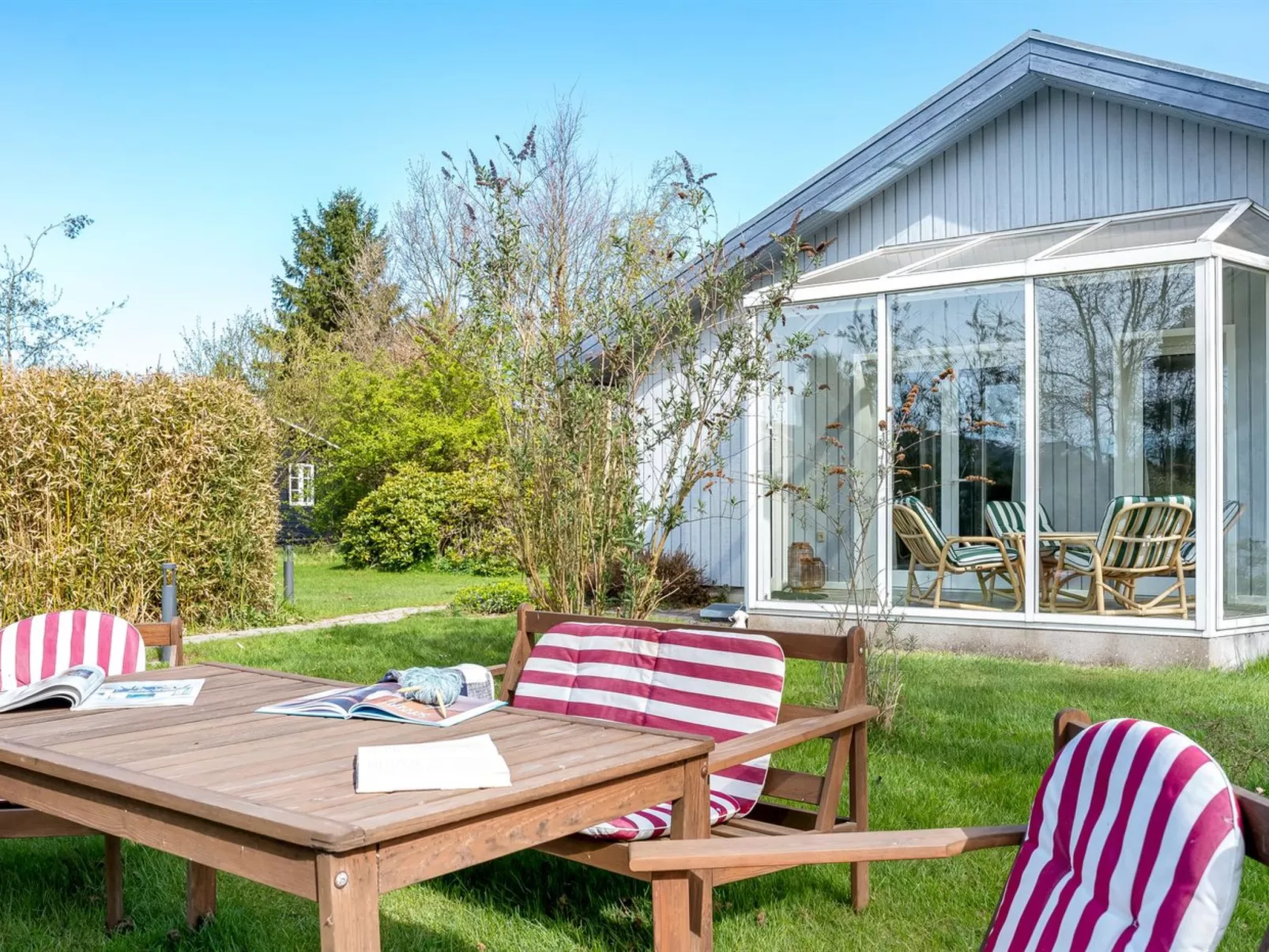 "Hane" - 750m from the sea