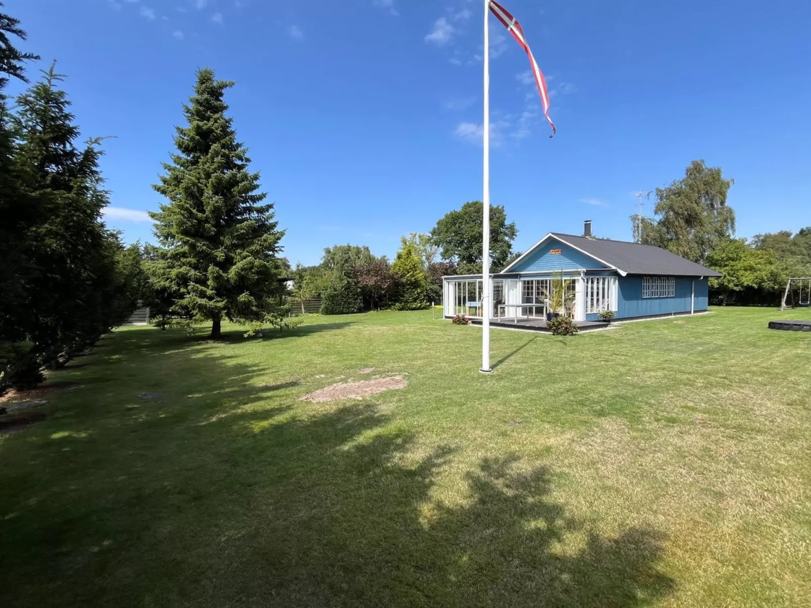 "Thorir" - 500m from the sea