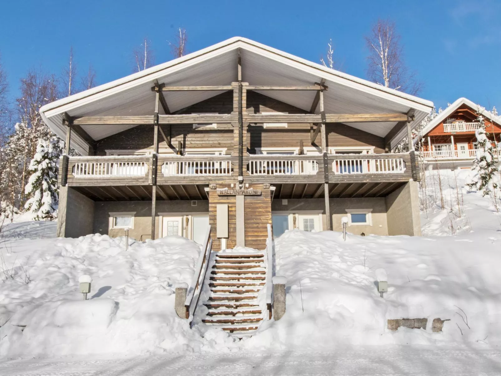 Hallan paroni a paritalo