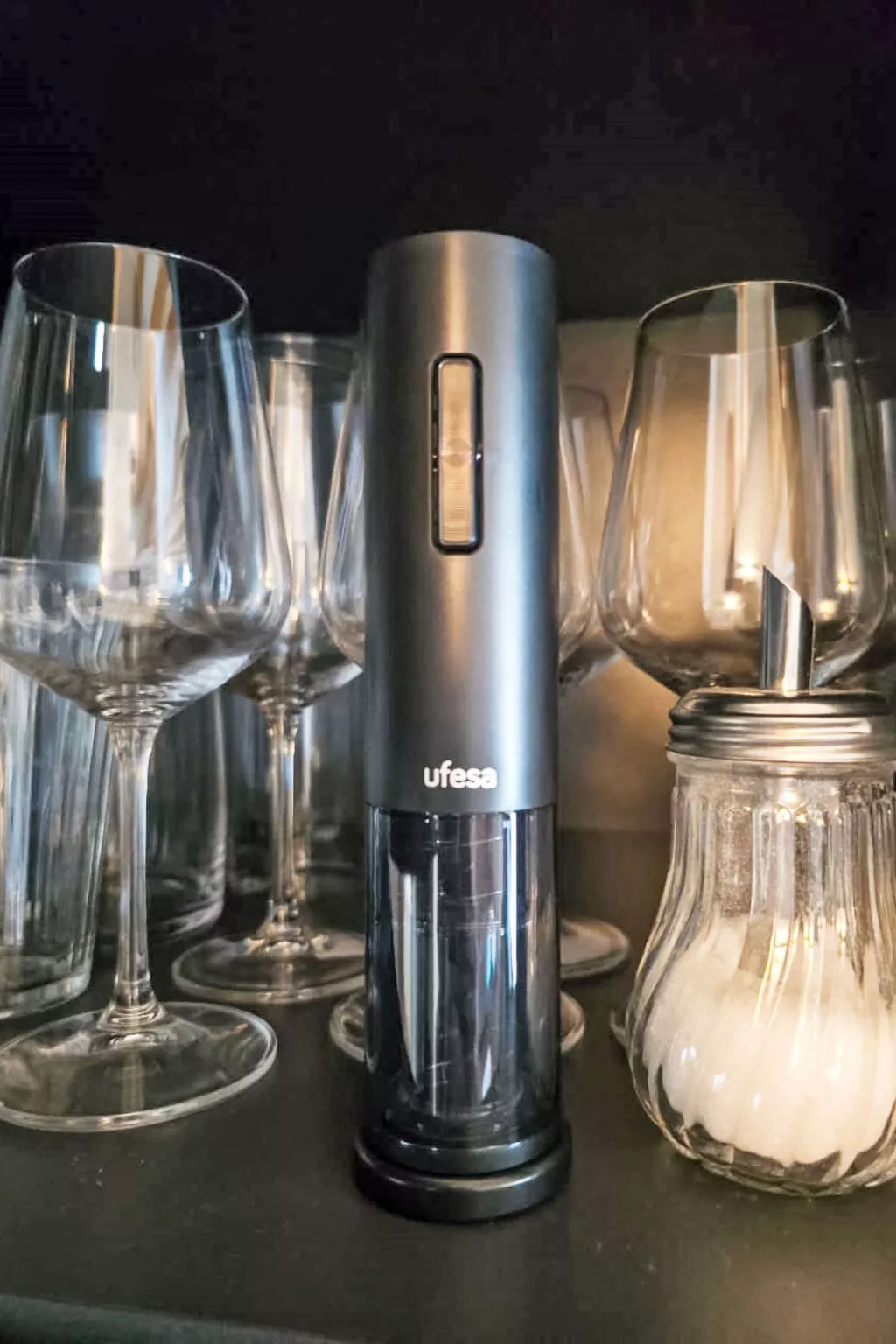 Luxury Mountain Attic with AC & Netflix-Inside