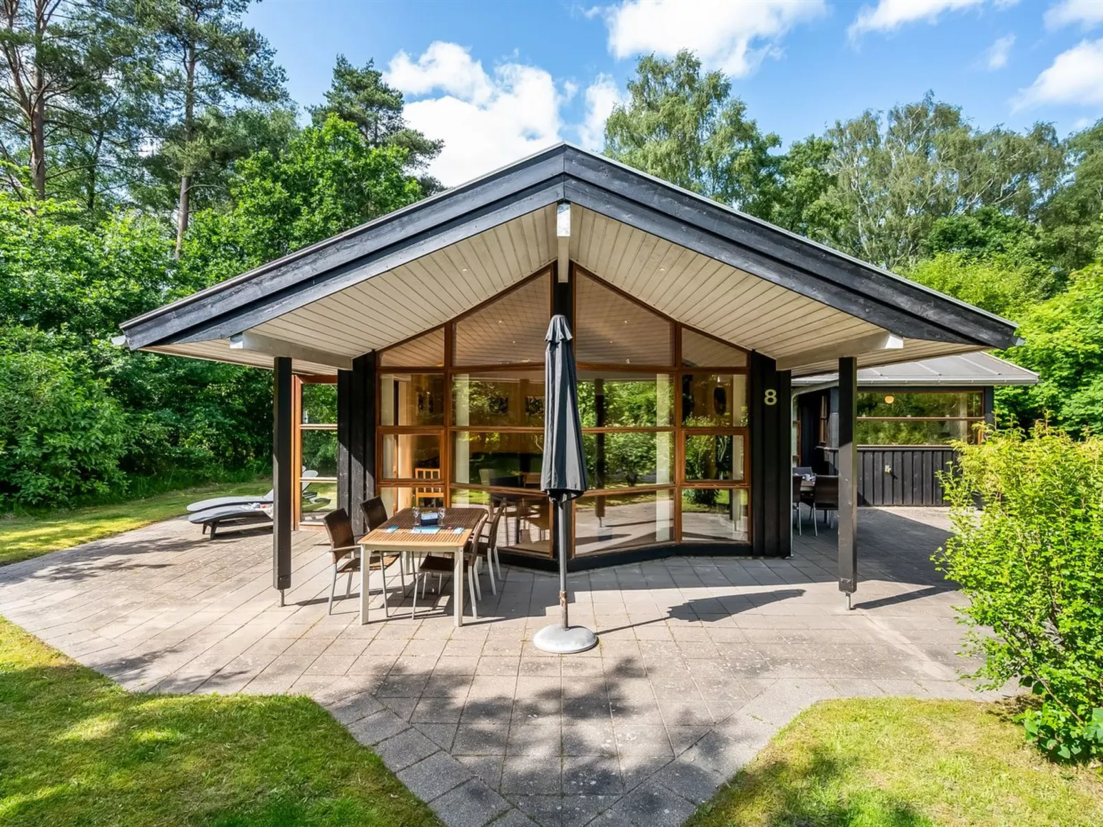 "Rosaline" - 500m from the sea