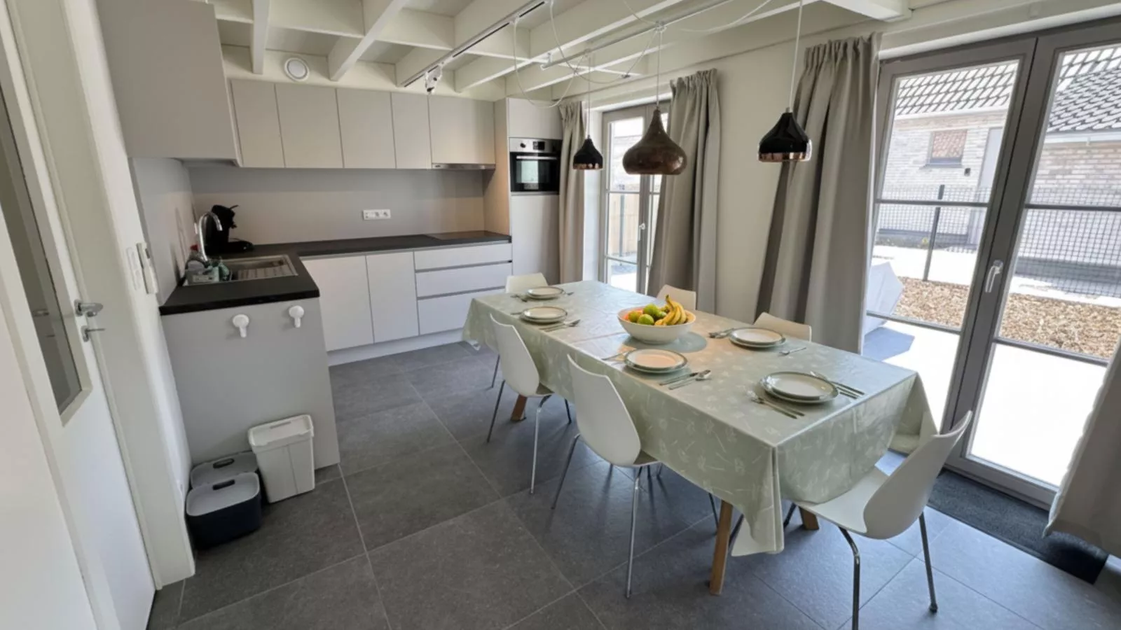 Westhinder II H28-Dining room