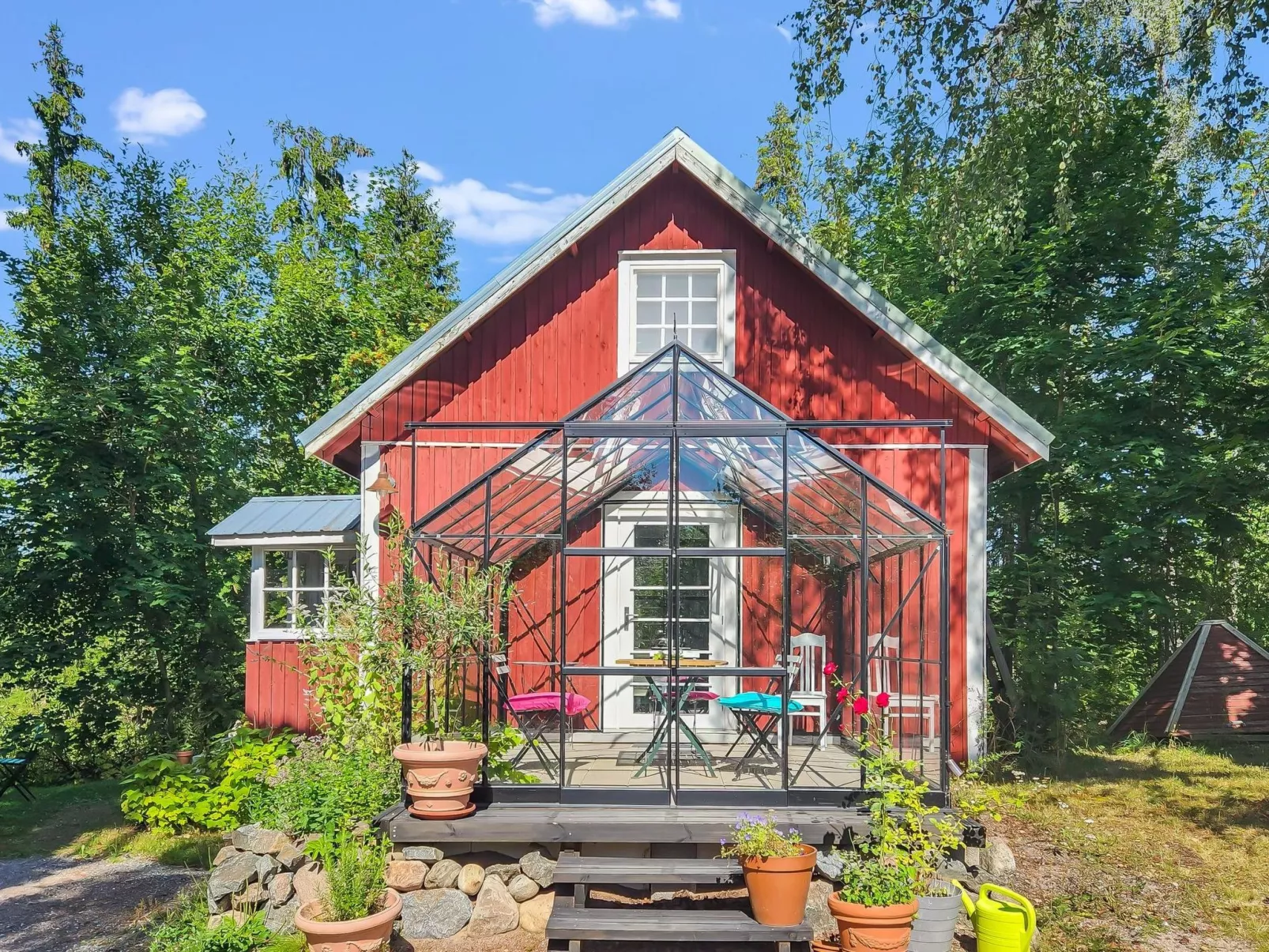 Den lilla röda stugan