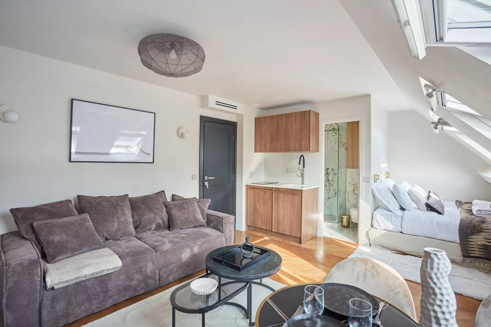 ALBERT THOMAS 13 NEW