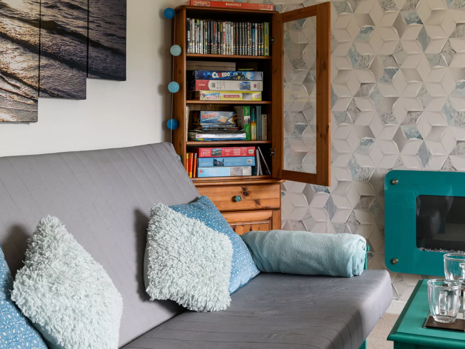 Golygfa o'r Castell - Castle Views