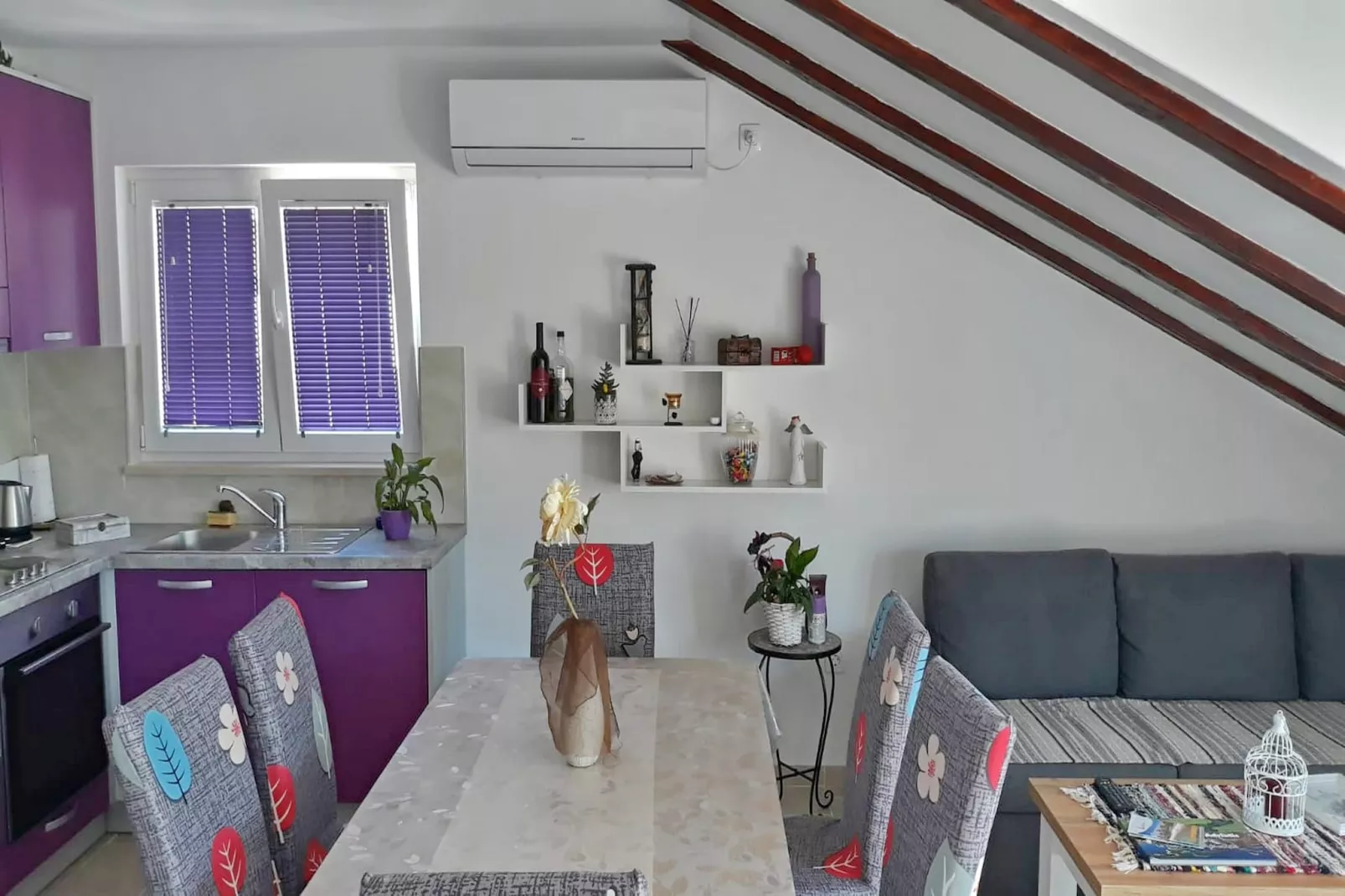 Apartments Clementina Sunrise-Two Bedroom Apartment with Terrace and Sea View (BIG)