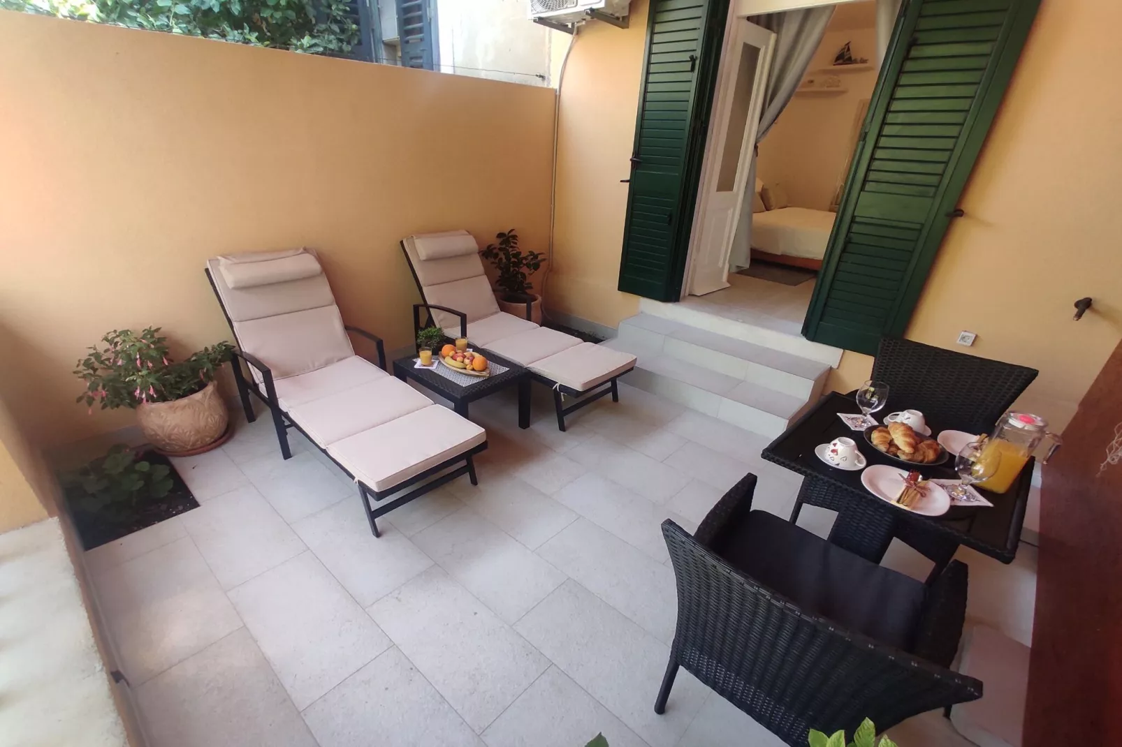 Room Porat 2 with Private Terrace - Double Bedroom with Private Terrace