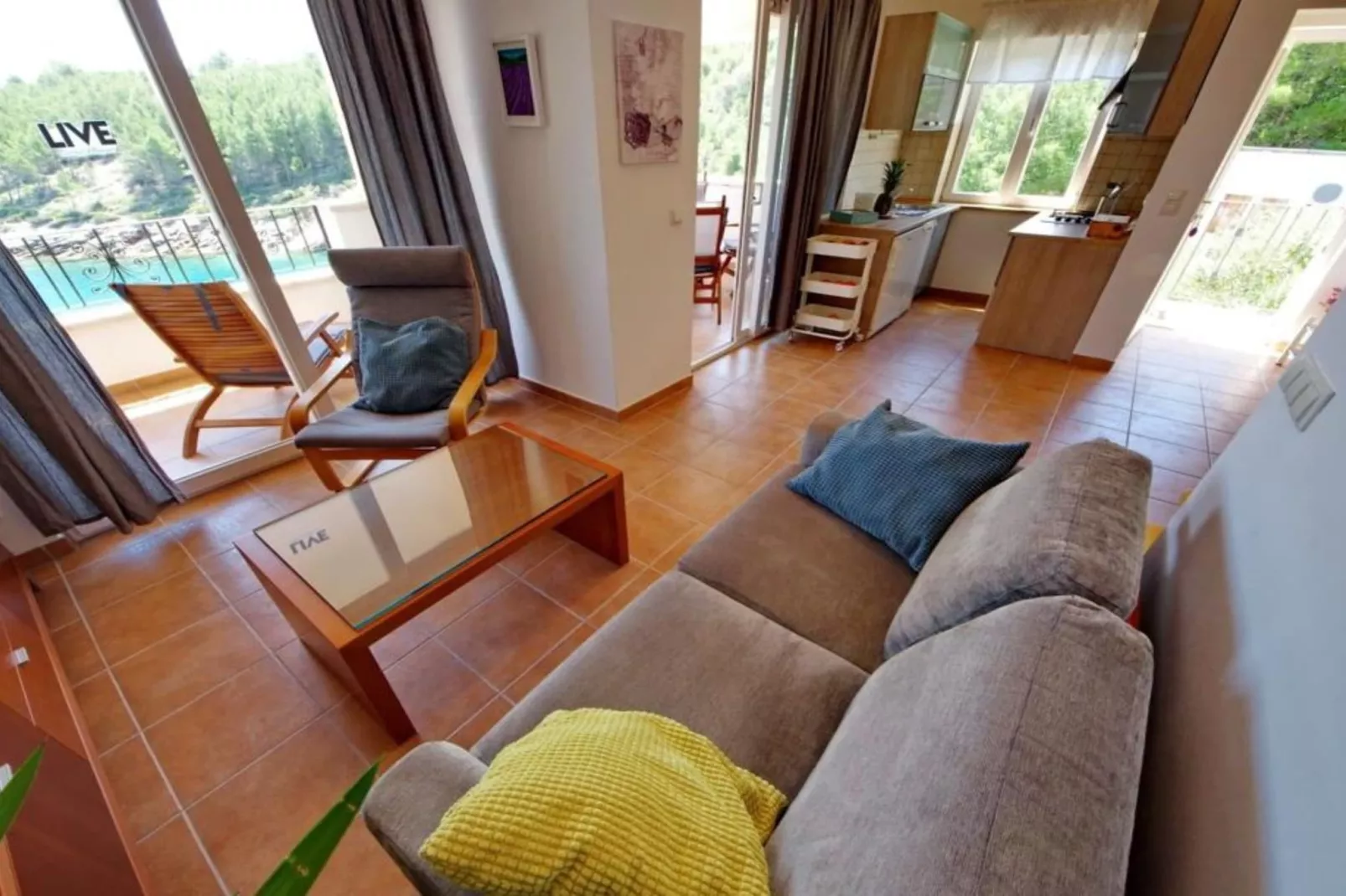 Two-Bedroom Apartment (Lavanda)