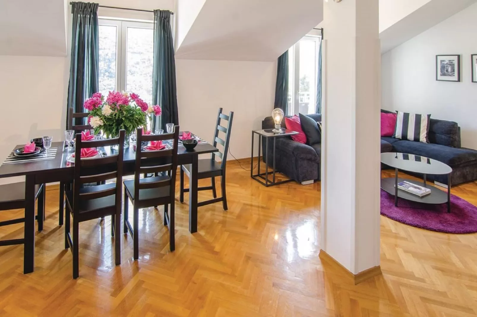 Three Bedroom Apartment with Pool