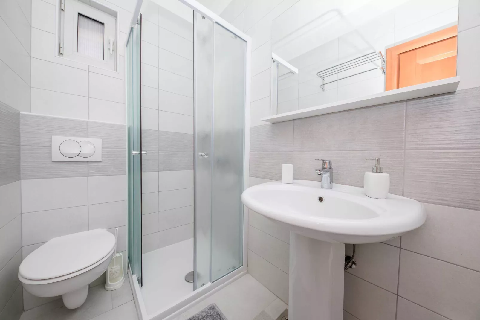 Guest House Villa Anggela - Classic Double room with Balcony and Sea View (BR1)