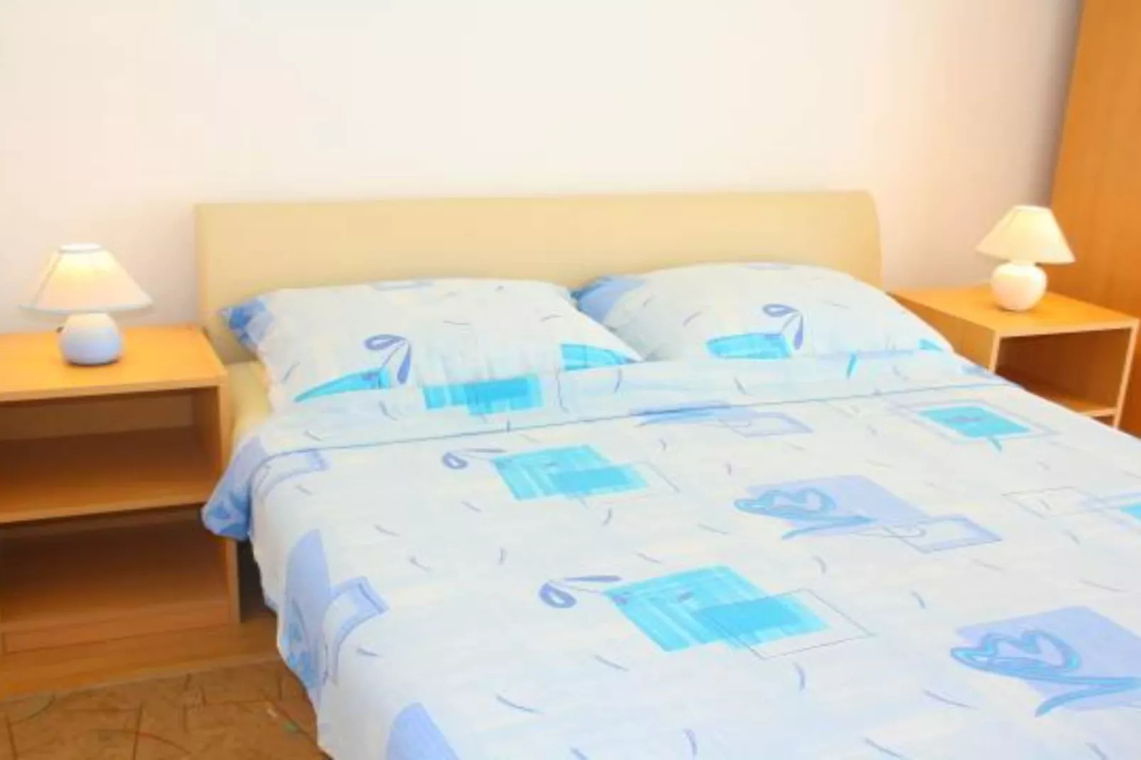 Apartments Degi - Two Bedroom Apartment (left)