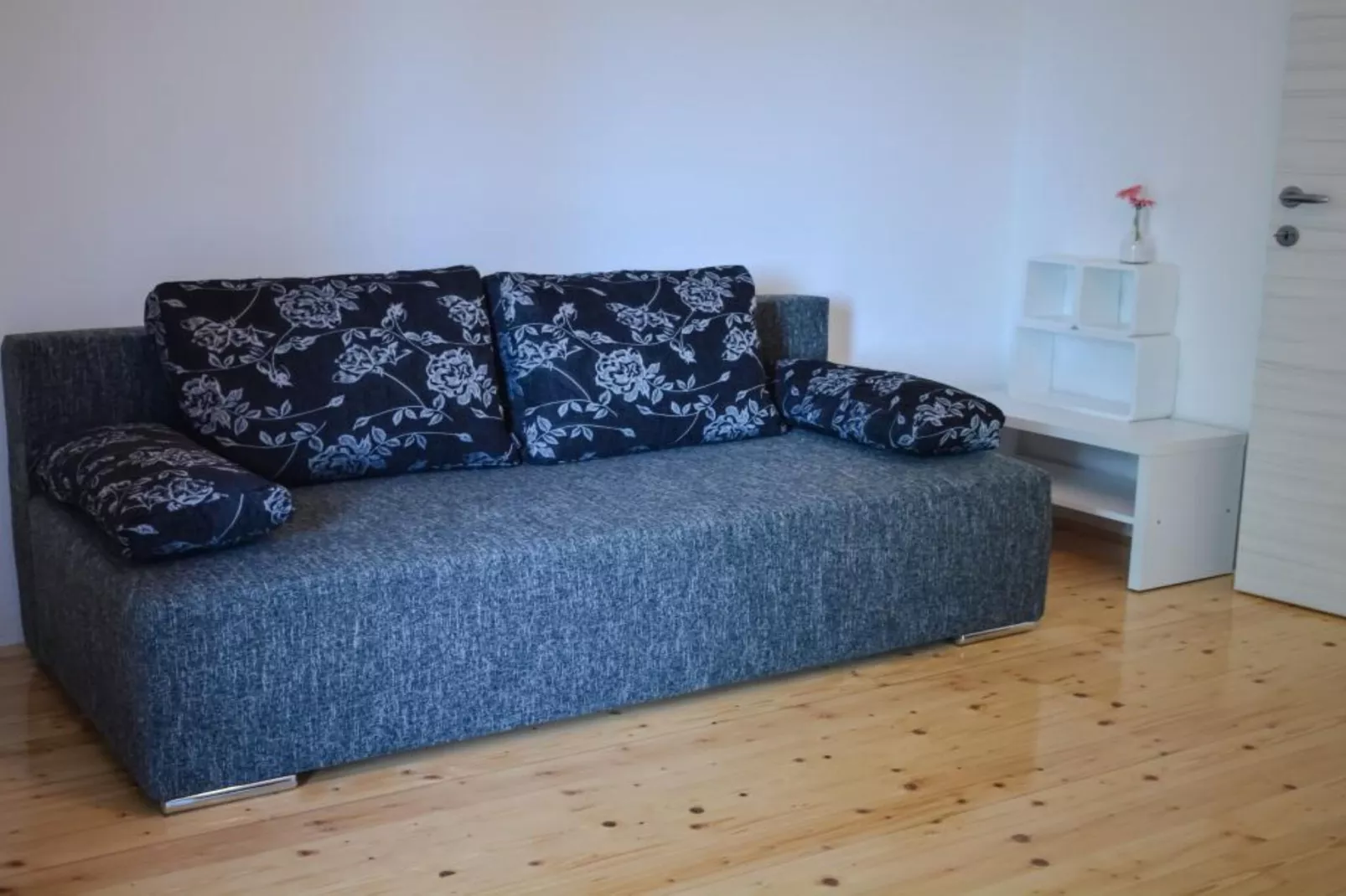 Zevnik Quiet Retreat with Stunning Views and Equestrian Activities - One Bedroom Apartment