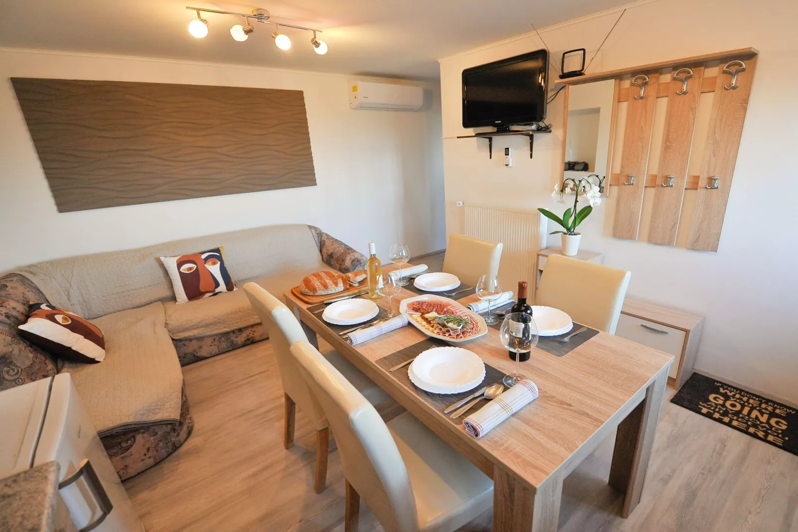 Relax and Rustic Apartments with Terrace - Standard One Bedroom Apartment with Terrace (owner Marjana)
