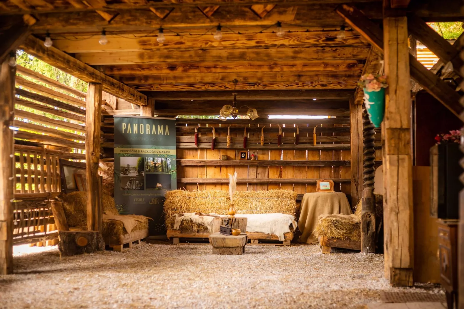 Rustic Refuge Glamping with Hot-Tub and Sauna - Double room with Terrace