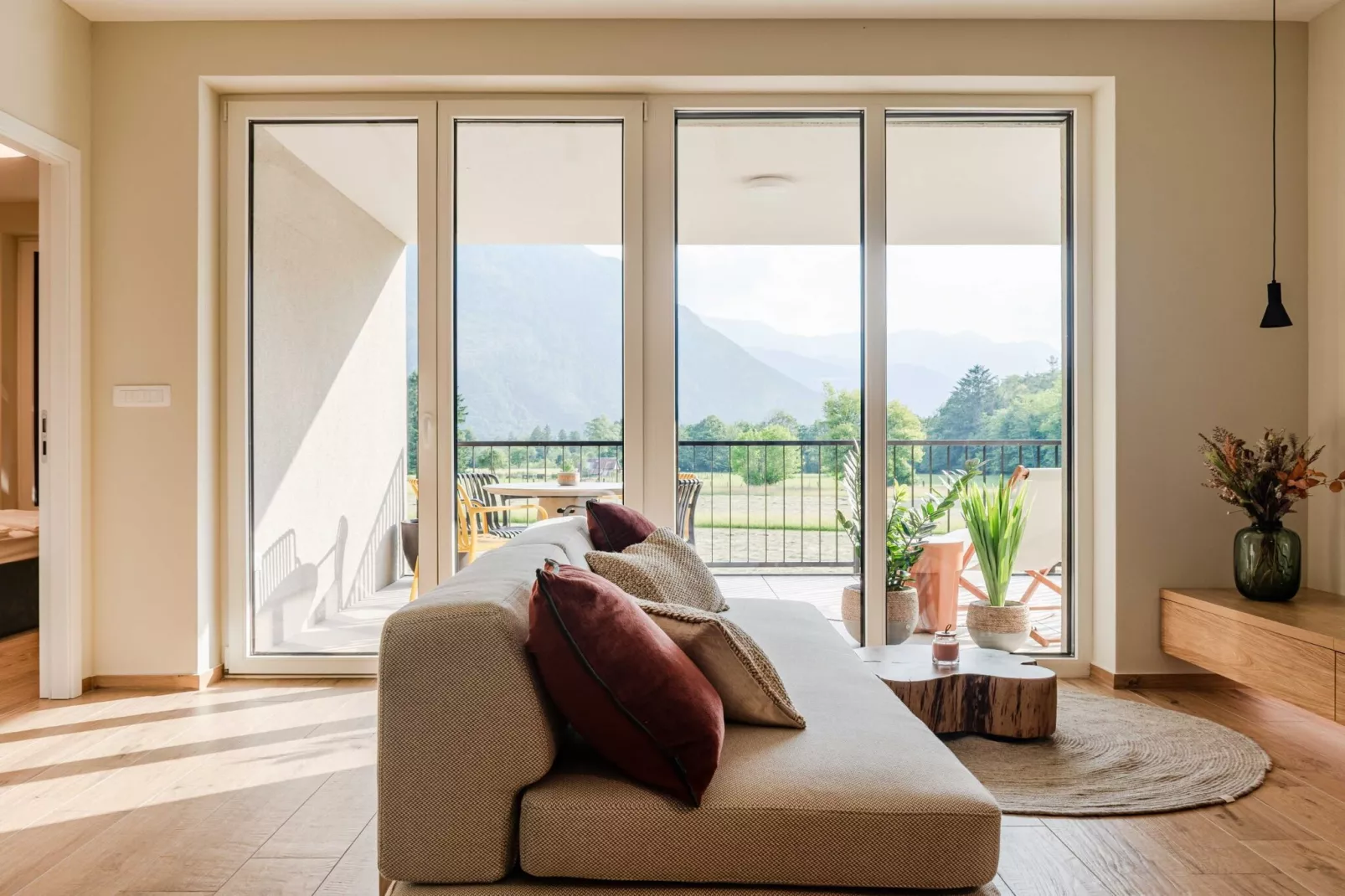 Bovec Chic Apartment with Sauna - One Bedroom Apartment with Balcony