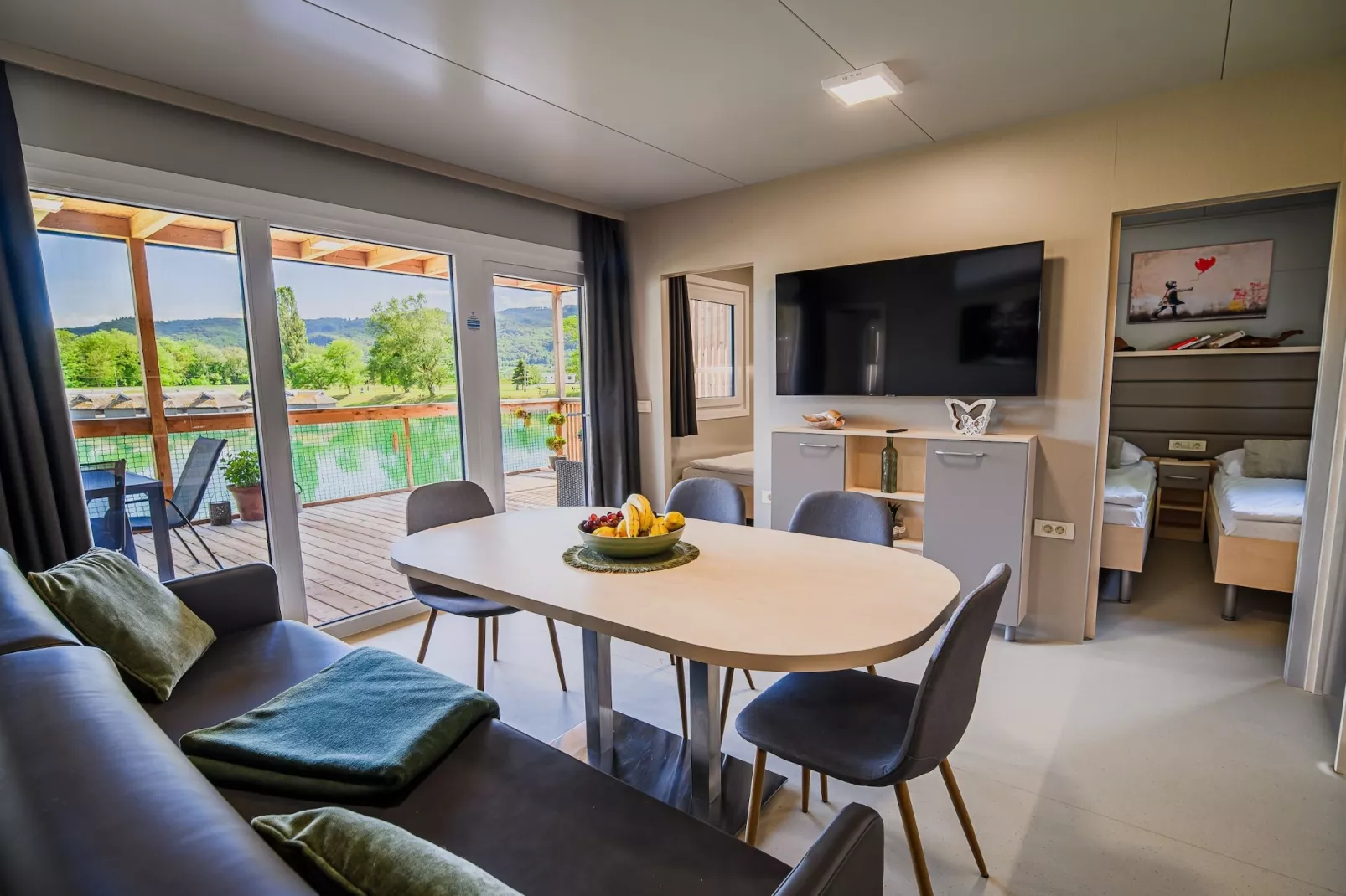 Lakeside Luxury Retreat Mobile Homes with Thermal Riviera Tickets - Three Bedroom Mobile Home 15\/016