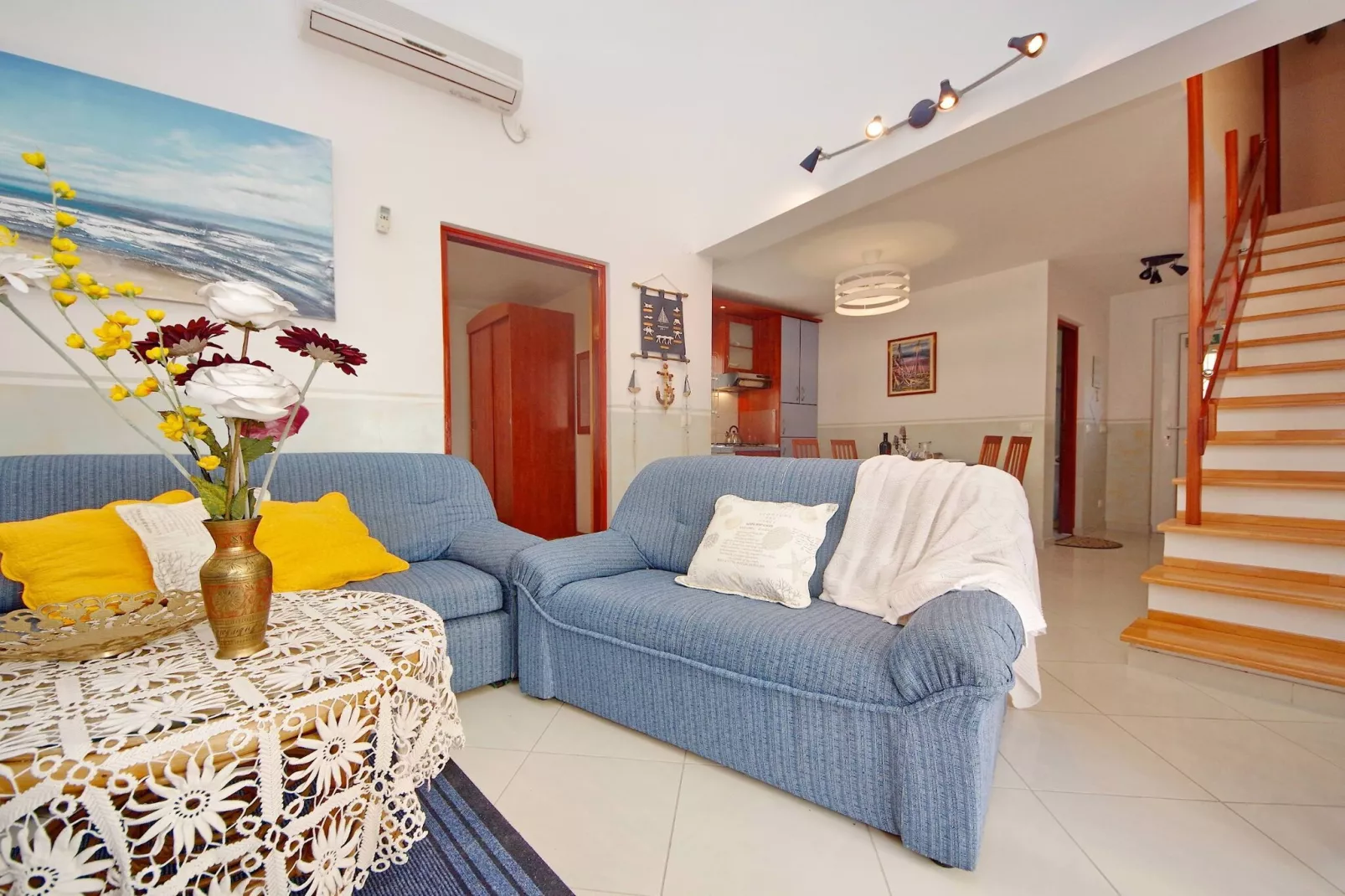 Seafront Apartments Deveron - Duplex Two Bedroom Apartment with Balcony and Sea View (Island)