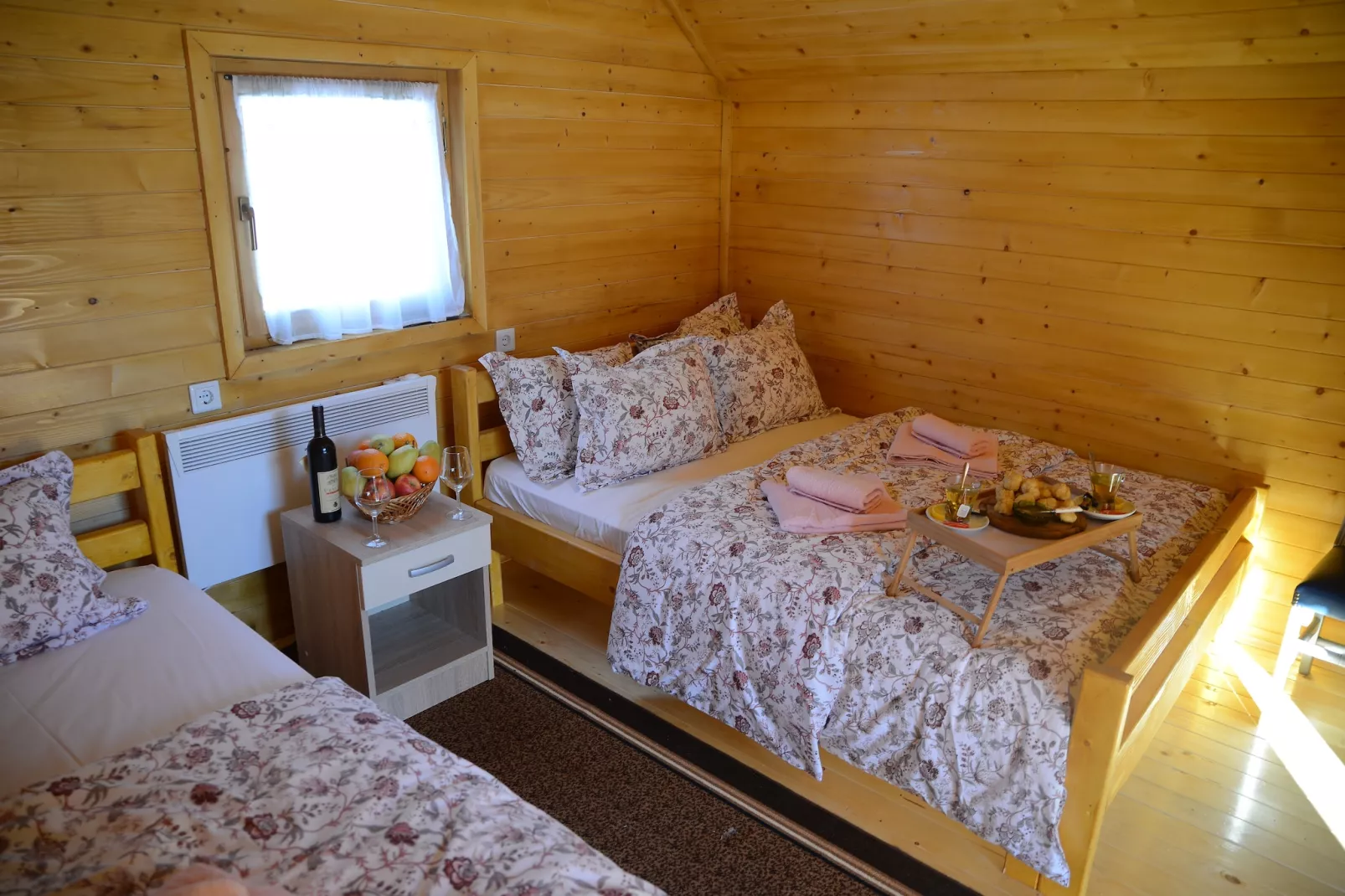 Cozy Berane Stay in Ski Area with On-Site Restaurant - Lux Cottage with Balcony