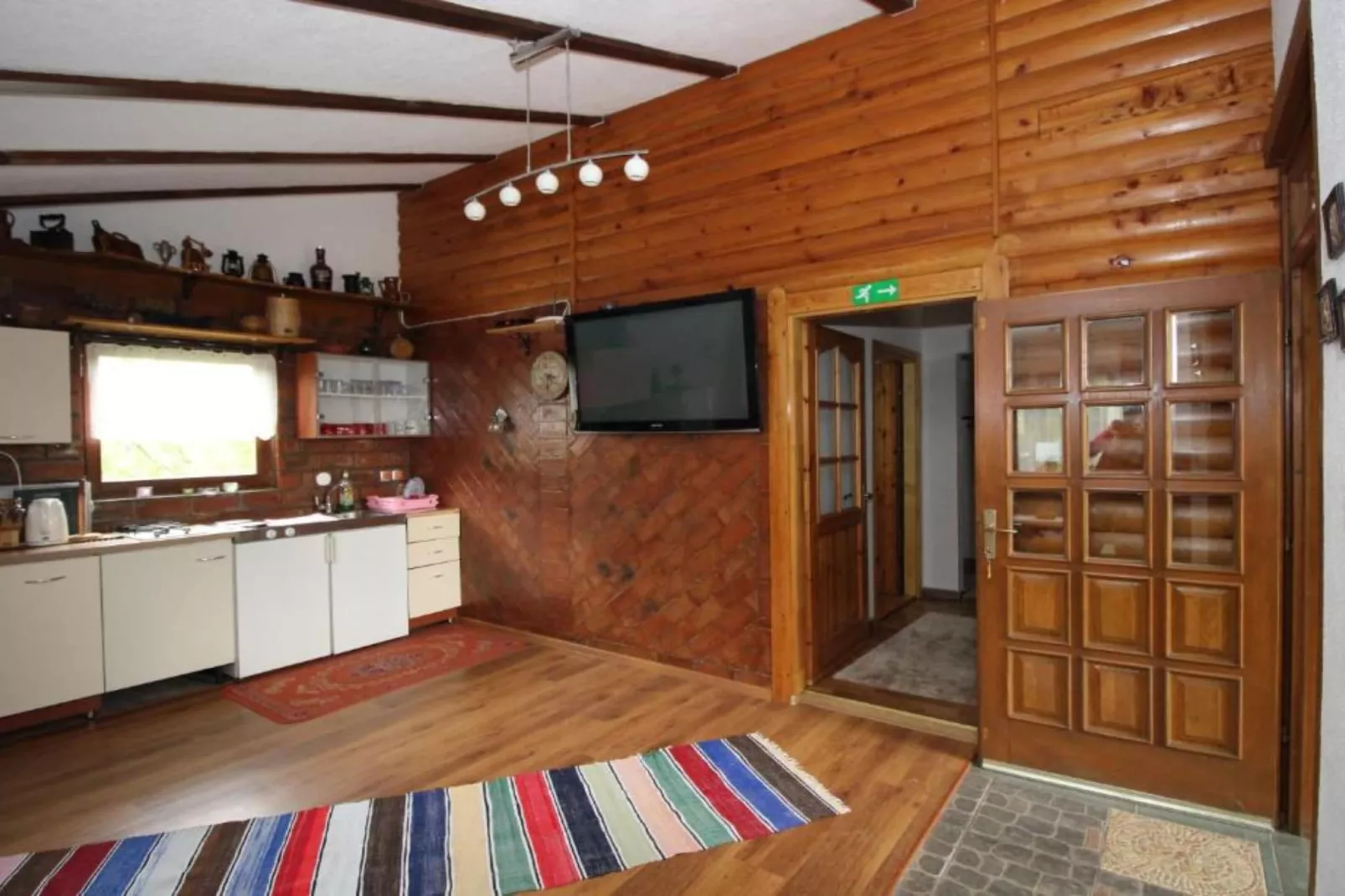 Four bedroom home with river view