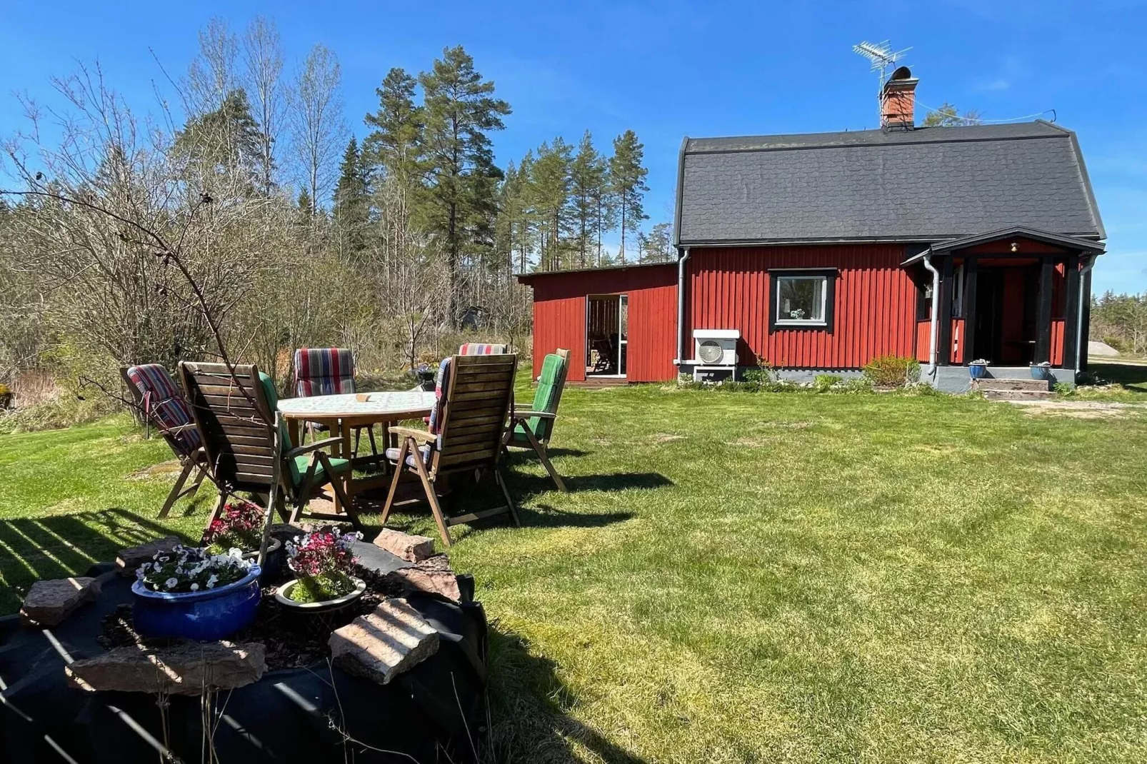 5 Personen Ferienhaus in ULRIKA-By Traum-Außenbereich