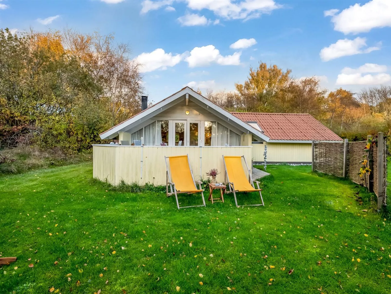 "Lenny" - 500m from the sea