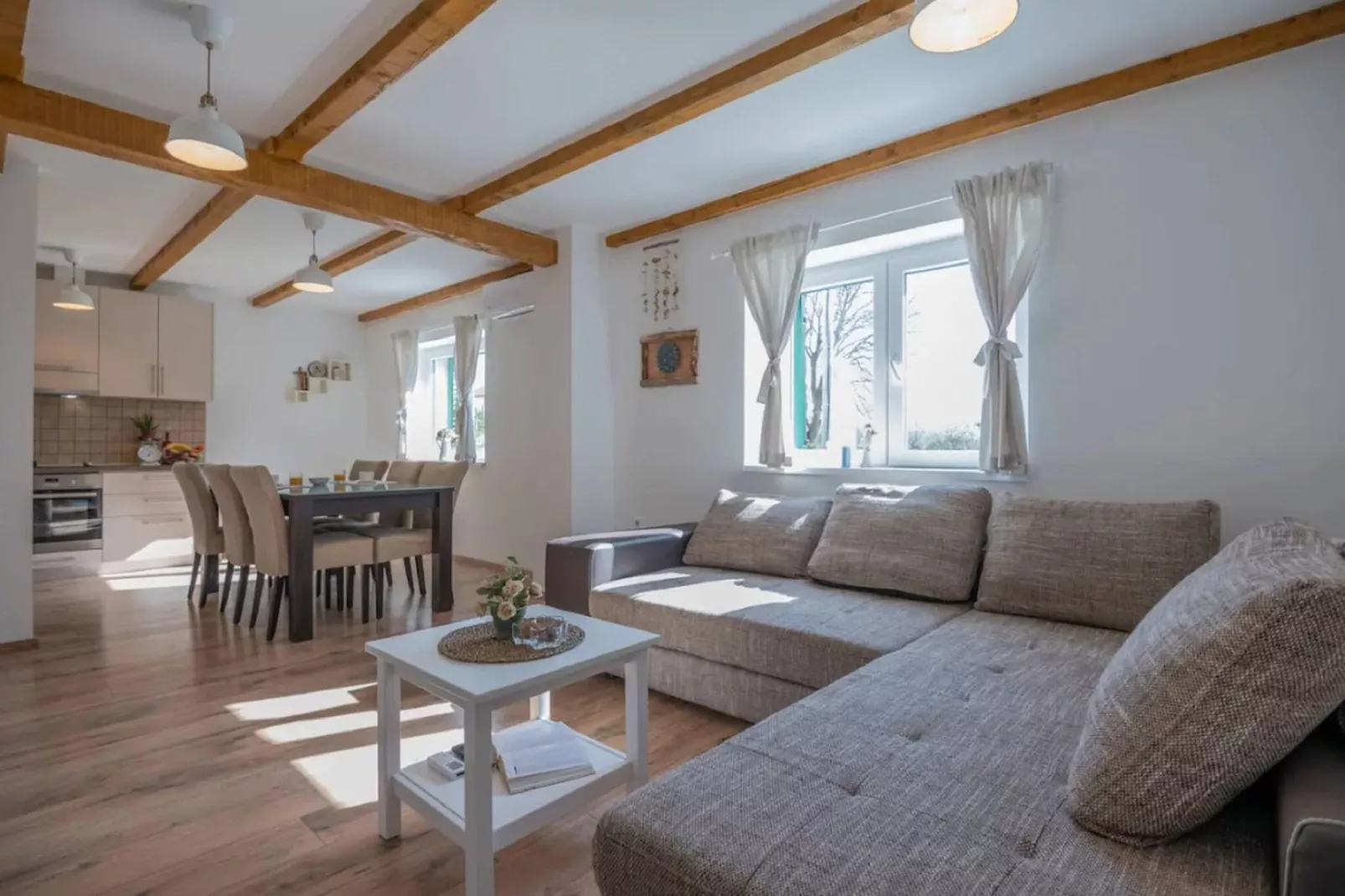 Luxury Villa Prolozac