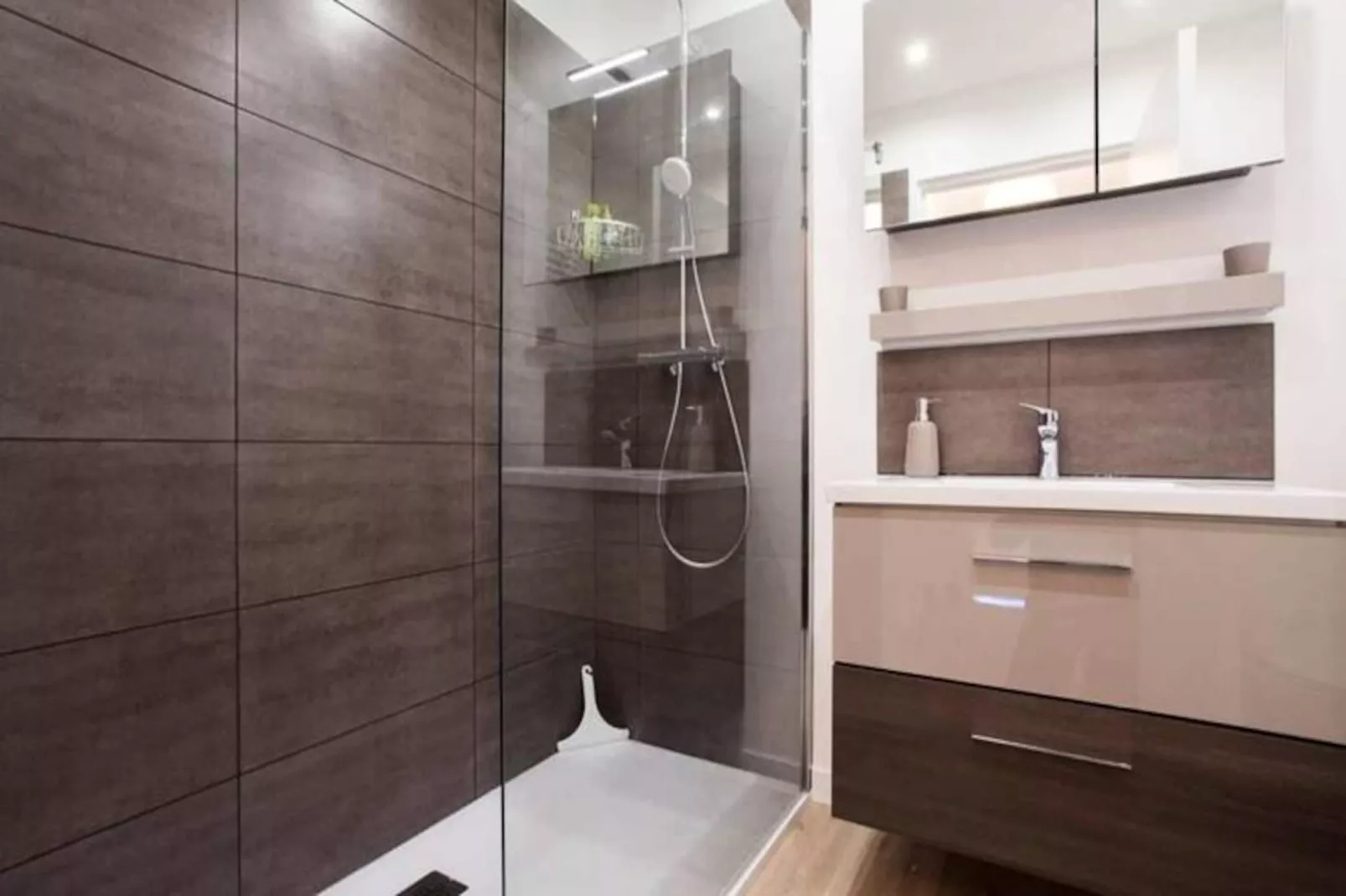 Résidence 3p Avec Terrasse Au Palm Beach, à 2min Des Plages