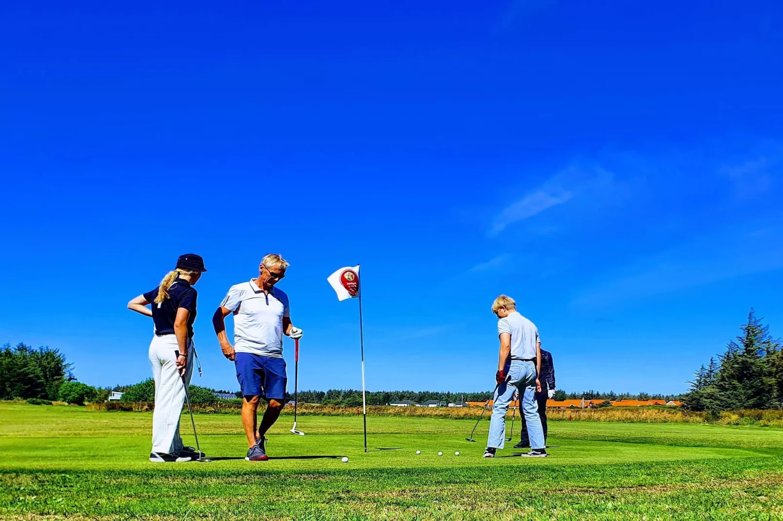 6 person holiday home in Løkken